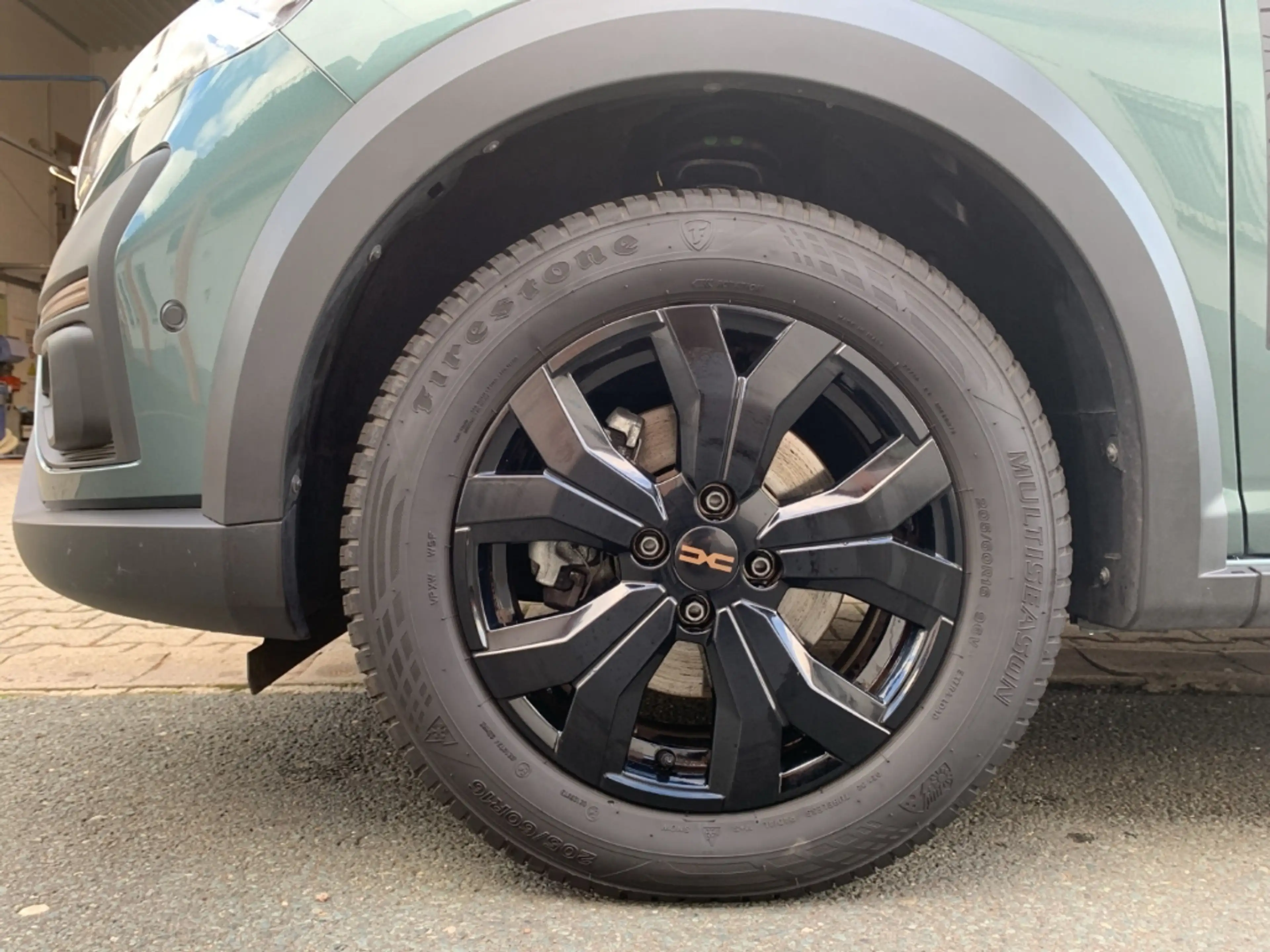 Dacia Jogger EXTREME+ TCe 110 RENEW Extreme 7-SITZER+NAVI+LED — photo 13
