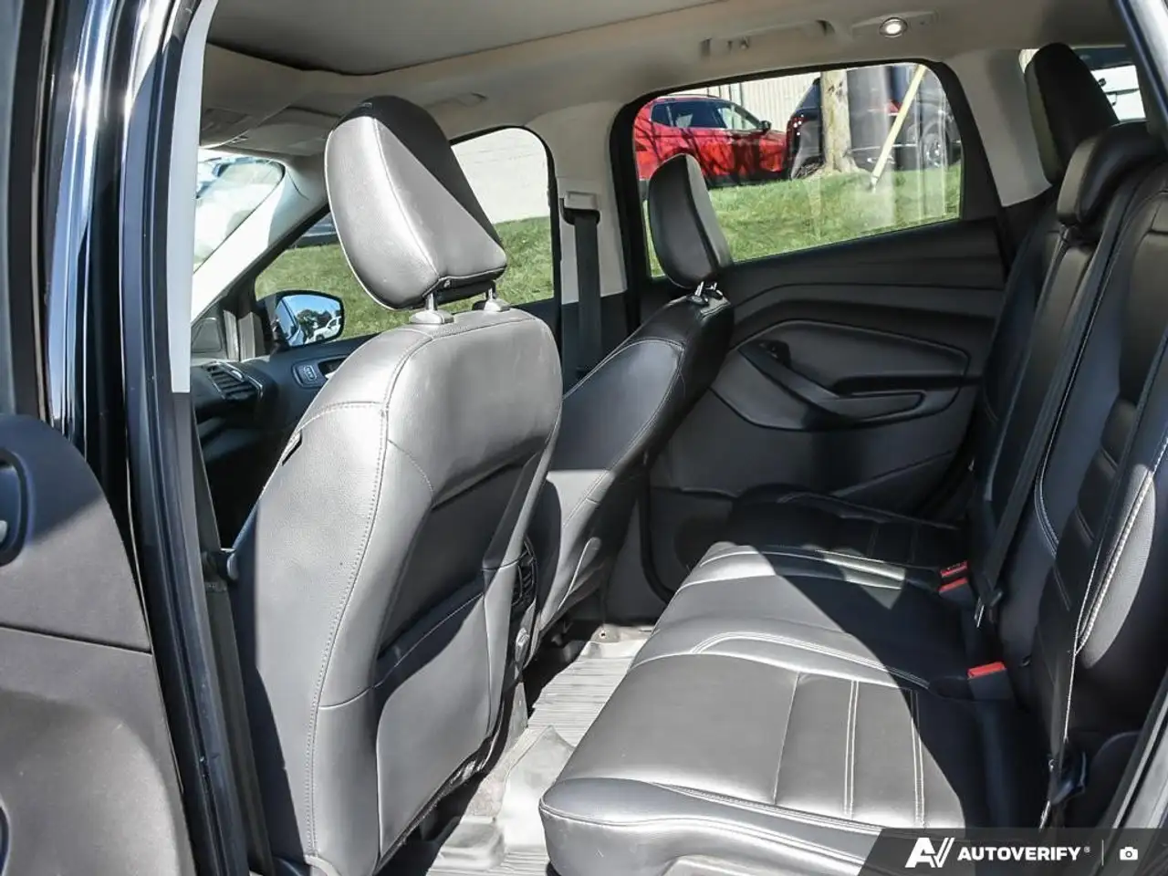 Ford Escape снимка Ford Escape