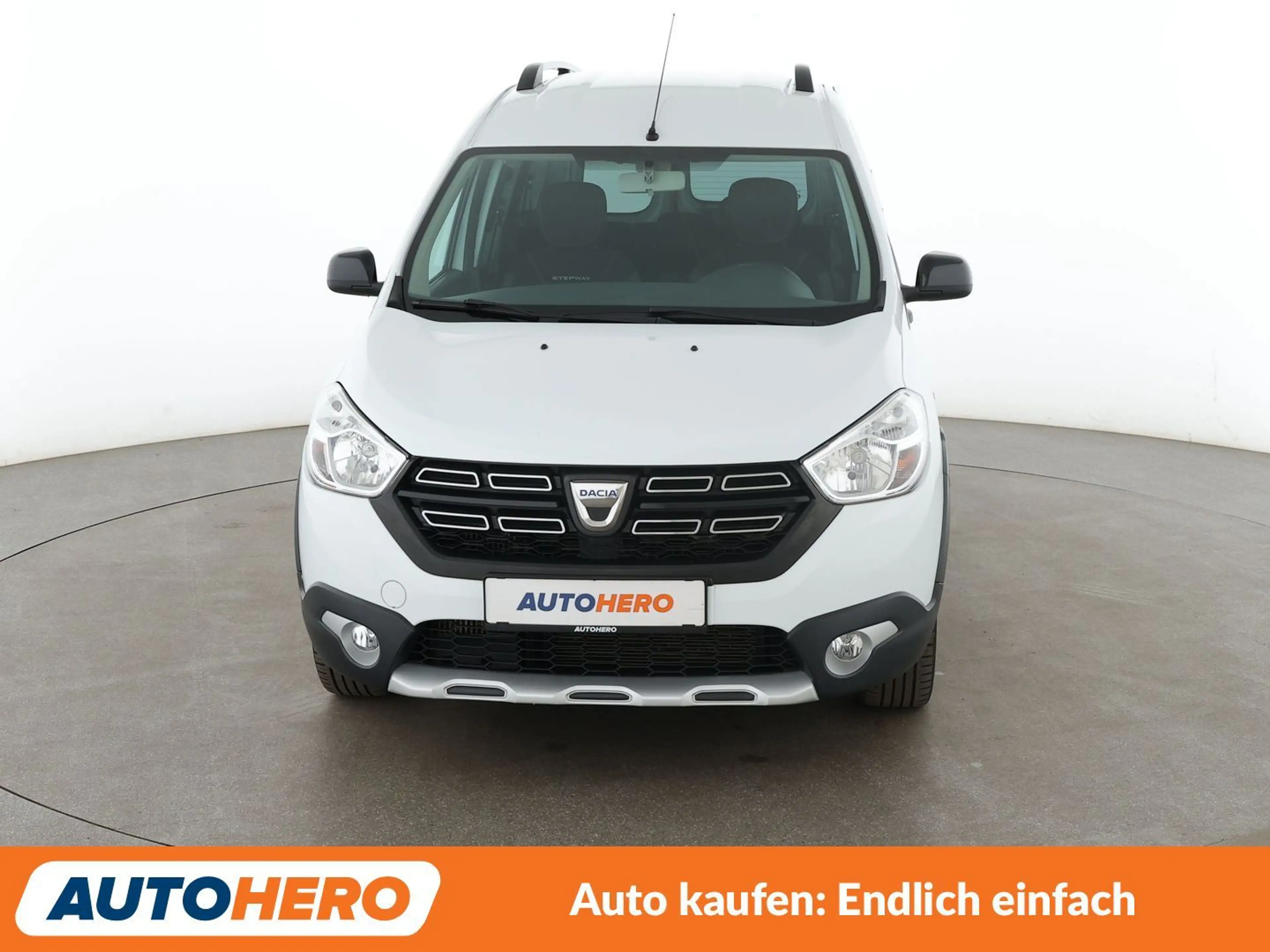 Dacia Dokker 1.2 TCe Stepway Celebration*NAVI*TEMPO*PDC* — photo 9