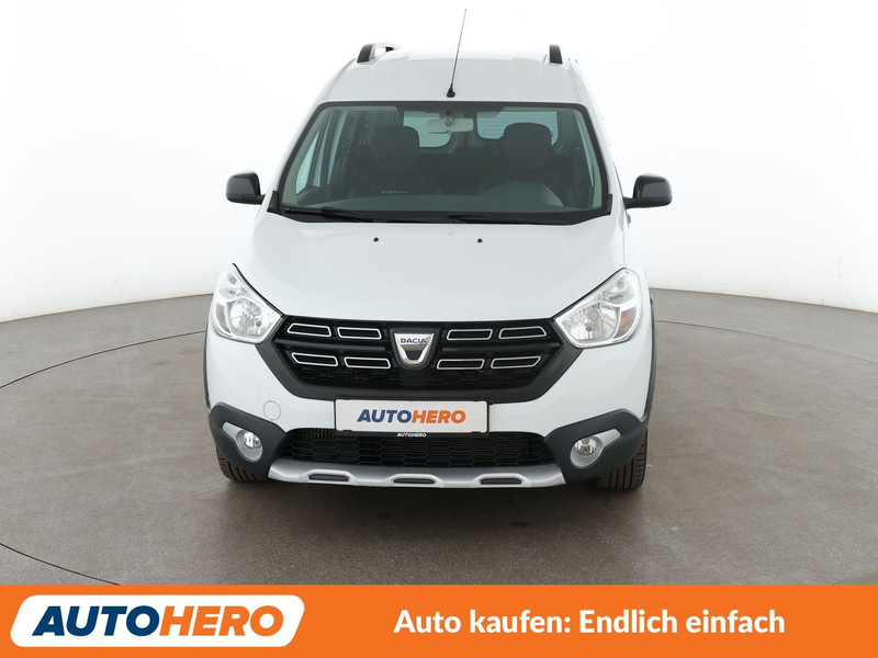Dacia Dokker 1.2 TCe Stepway Celebration*NAVI*TEMPO*PDC* — photo 9