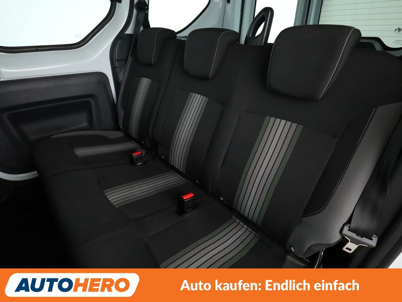 Dacia Dokker 1.2 TCe Stepway Celebration*NAVI*TEMPO*PDC* — photo 14