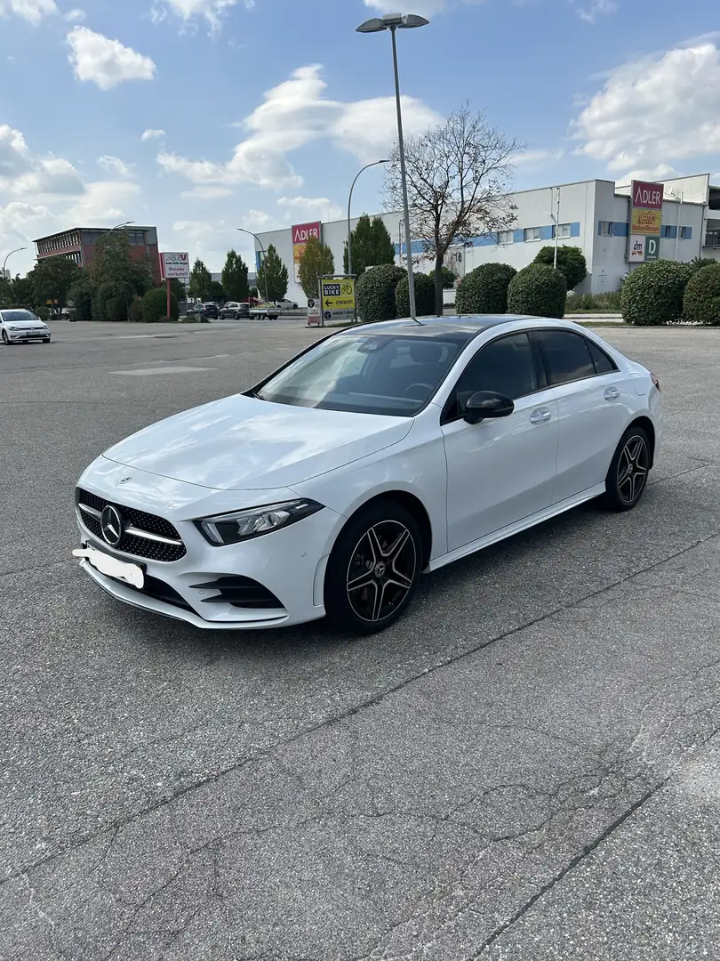 Mercedes-Benz A 250 A 250 e PHEV Aut. Weiß - 1