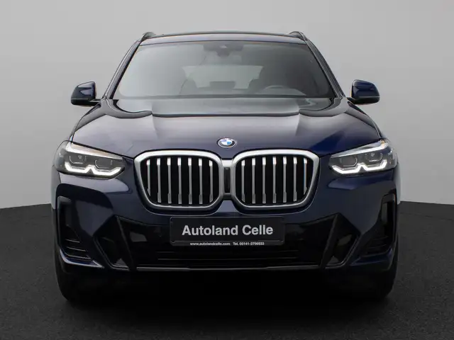 BMW X3 view 2