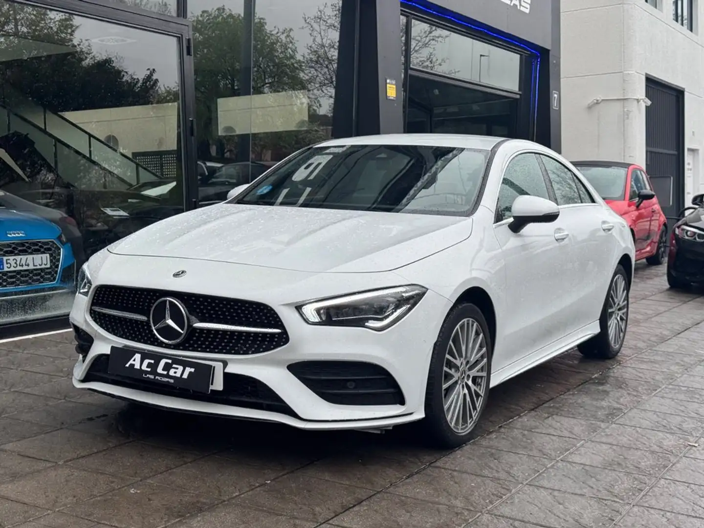 Mercedes-Benz CLA 250 e Weiß - 2