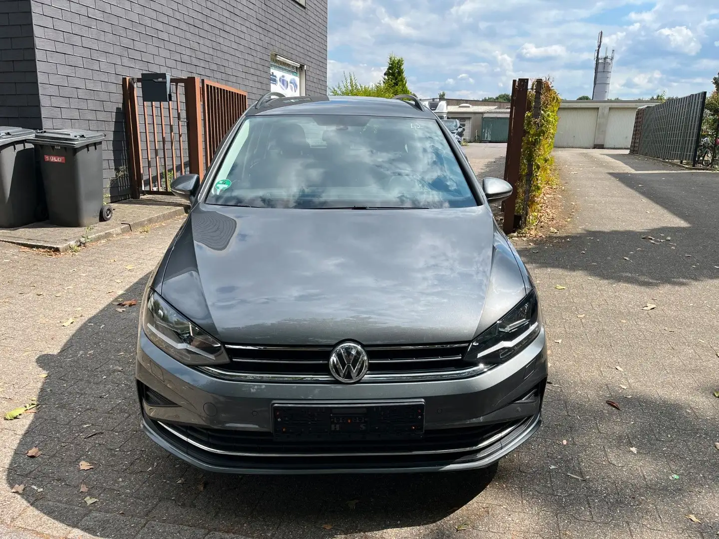 Volkswagen Golf Sportsvan VII Comfortline DSG PDC SHZ Gris - 2