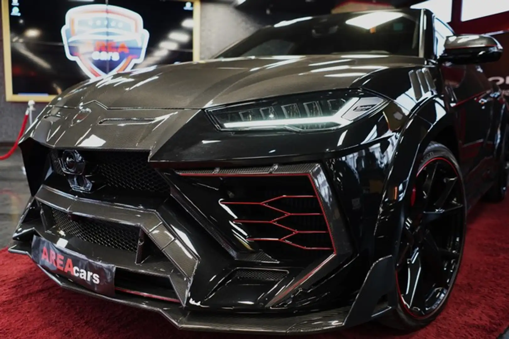 Lamborghini Urus *MANSORY*VENATUS S*CARBON*BLACK UNIQUE* Schwarz - 2
