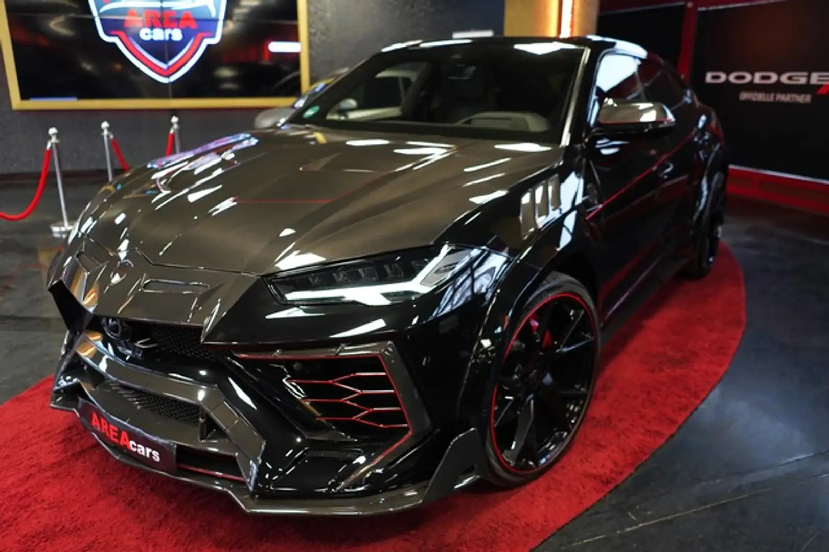 Lamborghini Urus *MANSORY*VENATUS S*CARBON*BLACK UNIQUE* Schwarz - 1