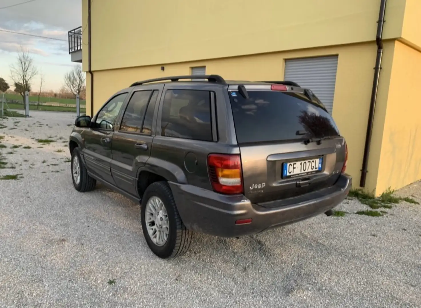 Jeep Grand Cherokee 2.7 crd Limited Gris - 2