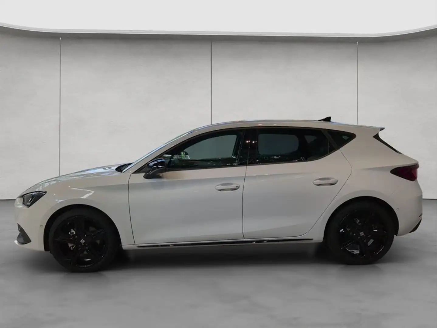 SEAT Leon FR Black Edition 1.5 eTSI 110 kW (150 PS) 7-G Weiß - 2