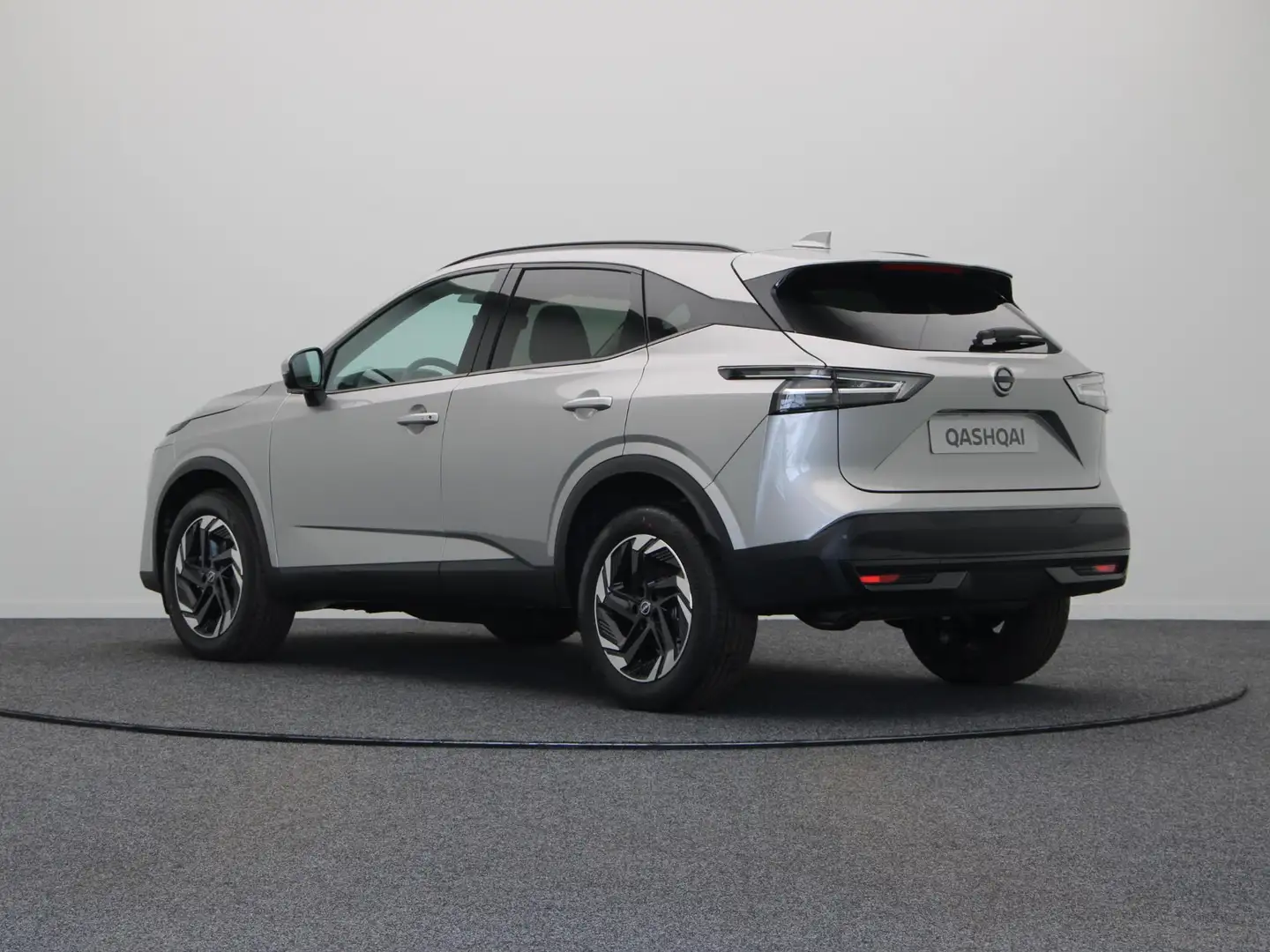 Nissan Qashqai 1.3 MHEV Xtronic N-Connecta | Rijklaarprijs!! | 18 Grijs - 2