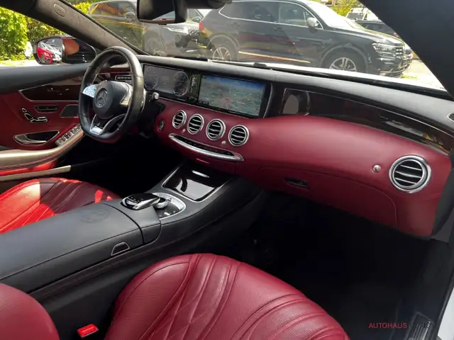 Mercedes-Benz S-Class view 13