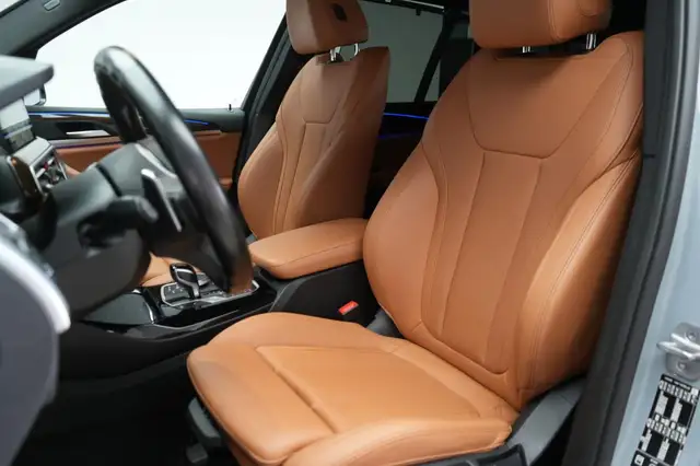 BMW X3 view 13