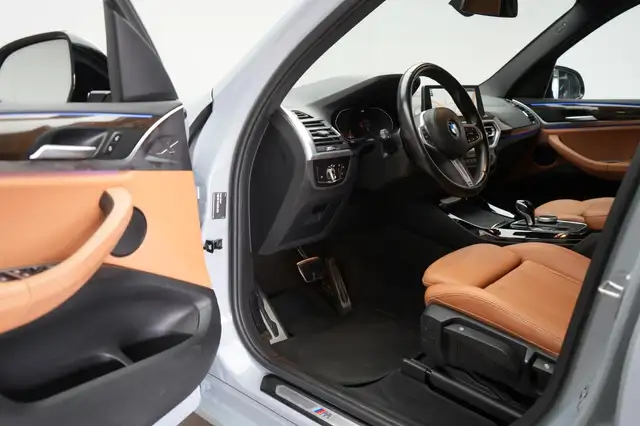 BMW X3 view 12