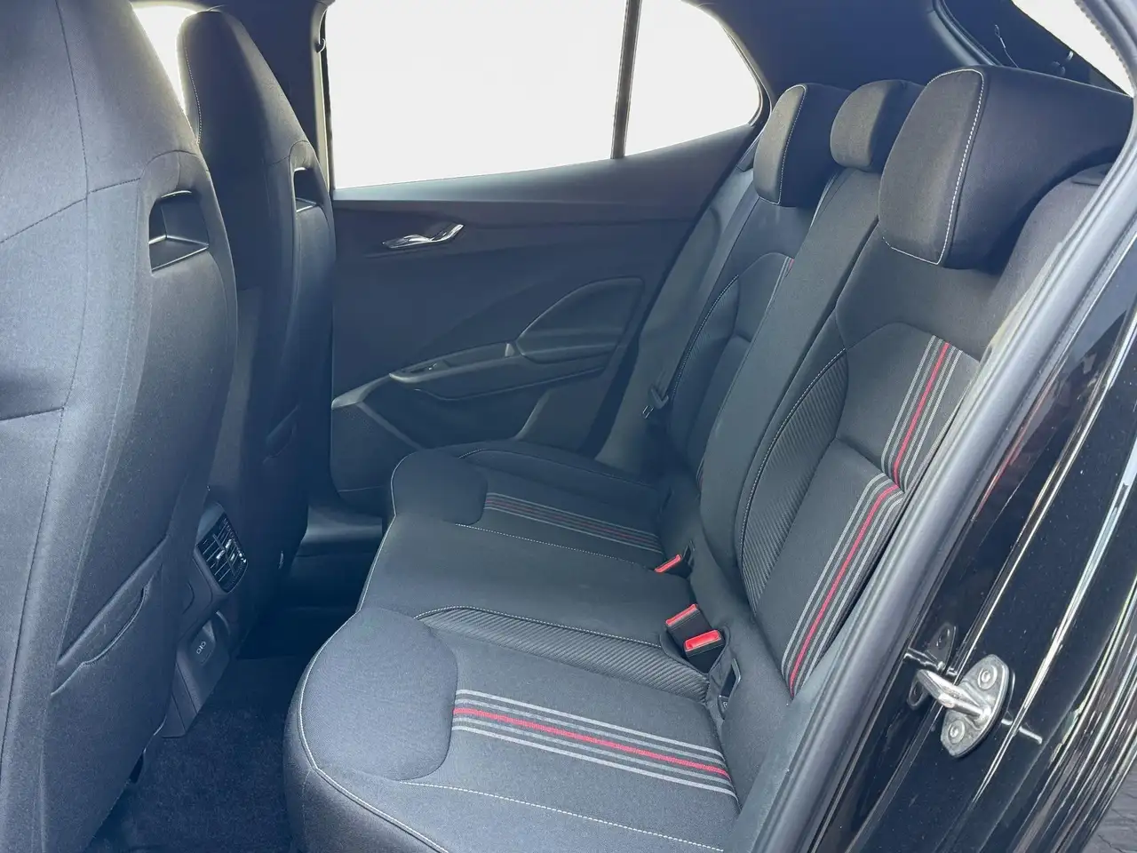 Skoda Fabia 130 1,5 TSI DSG 2 ZoKlima ACC Navi 2x Einparkhi..., миниатюра 24