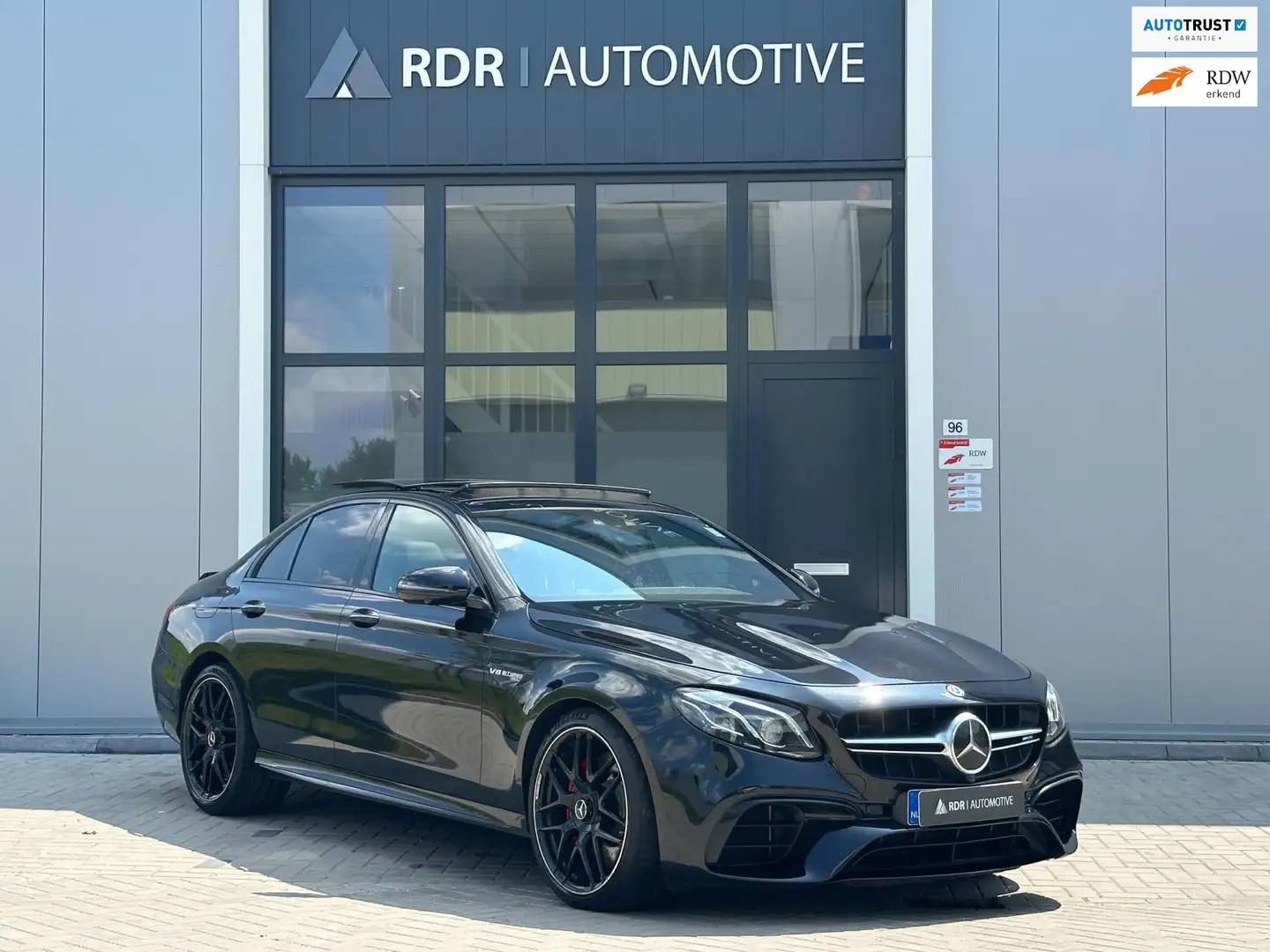 Mercedes-Benz E 63 AMG S 4MATIC+ Noir - 1