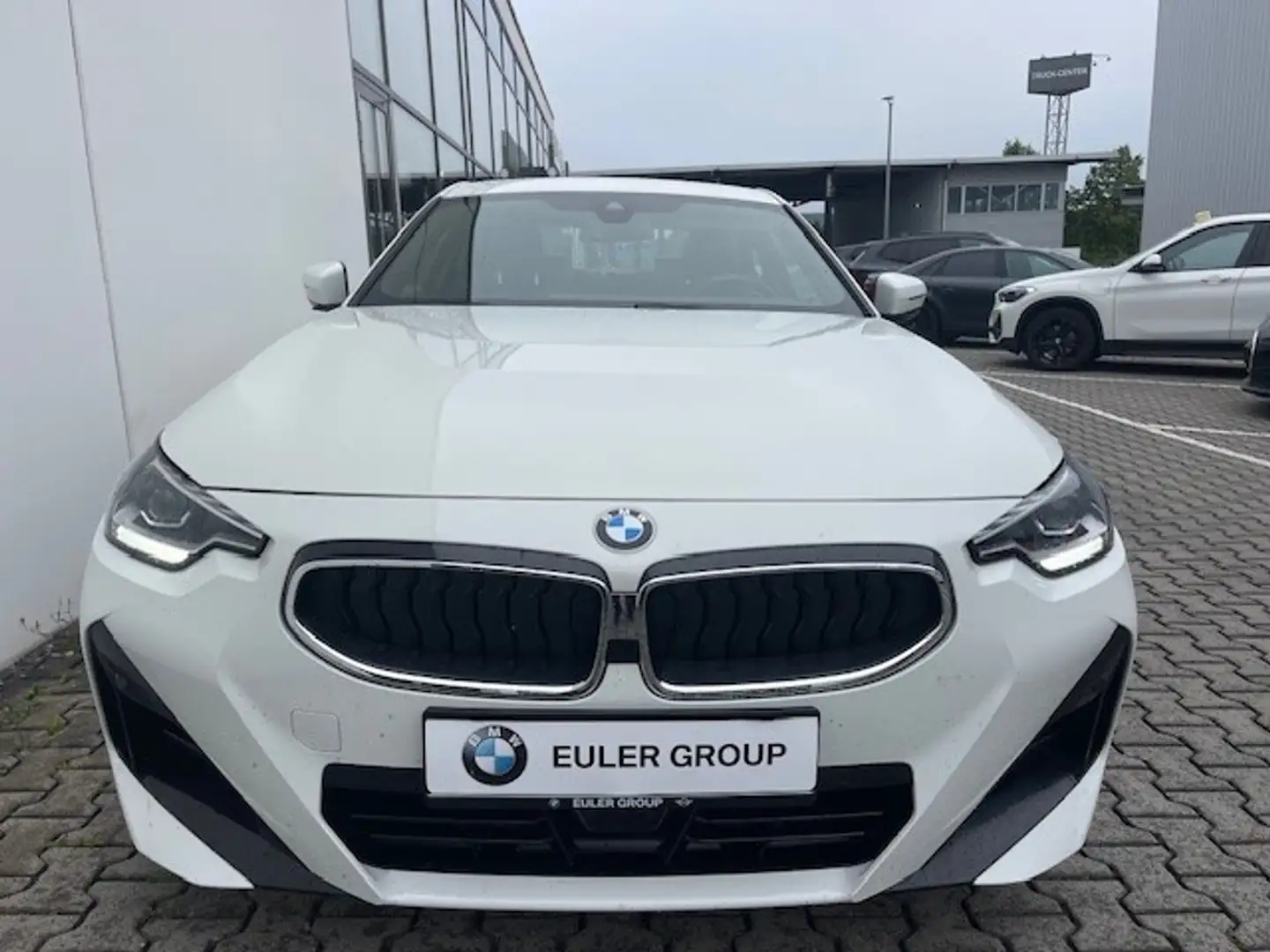 BMW 218 i M-Sport Sommer18'' Sportlenkung AG+ LC+ LED Musi Weiß - 2