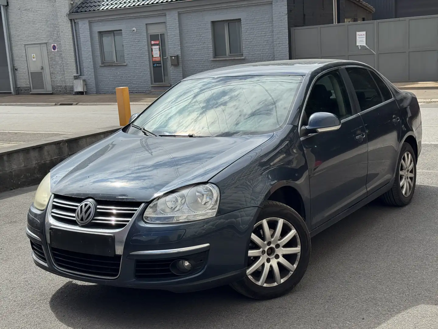 Volkswagen Jetta 1.9 TDi 2007// 275.000km// Ac Auto// - 1