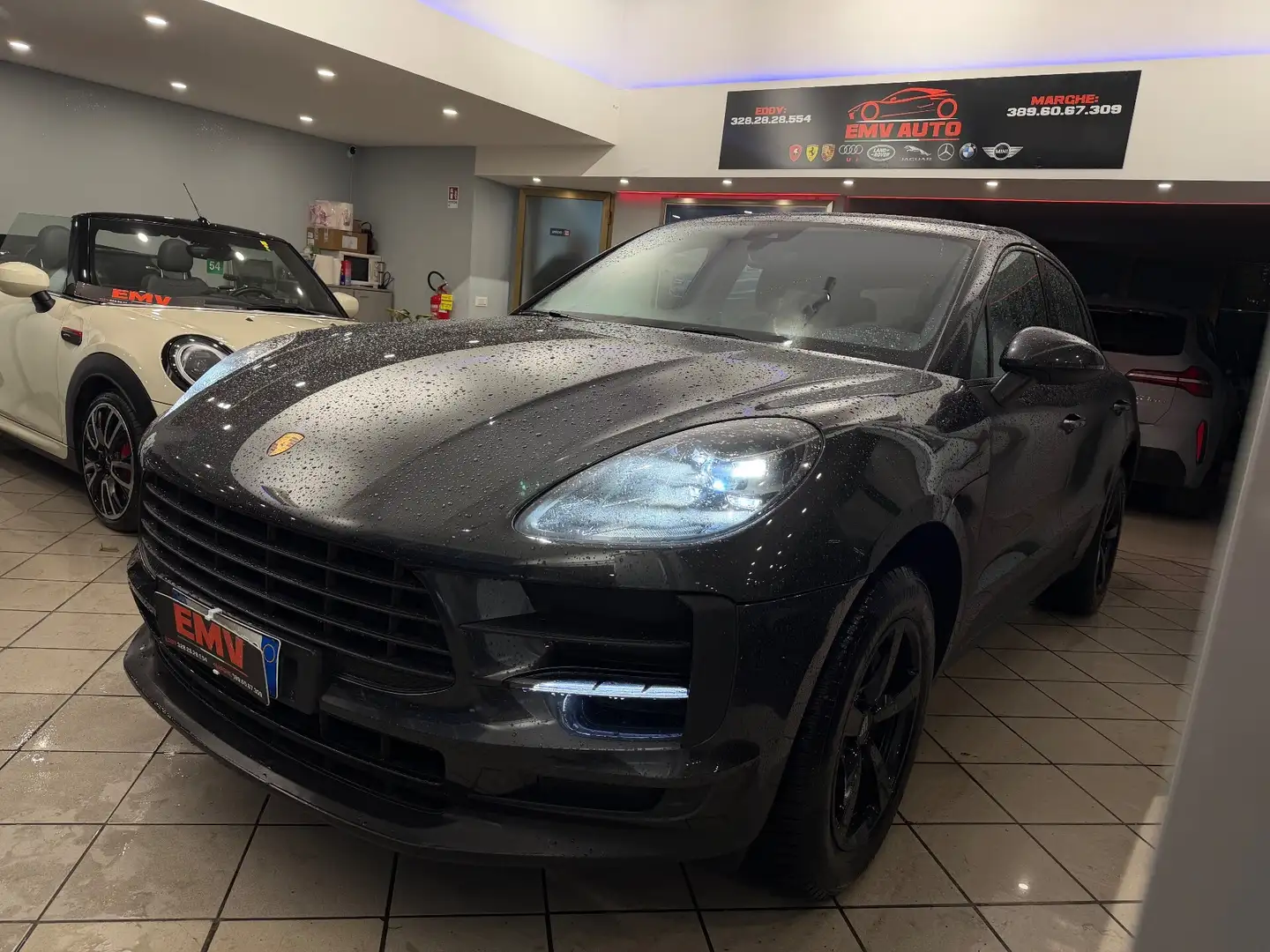 Porsche Macan Porsche MACAN 2,0 benzina iva esposta Nero - 2