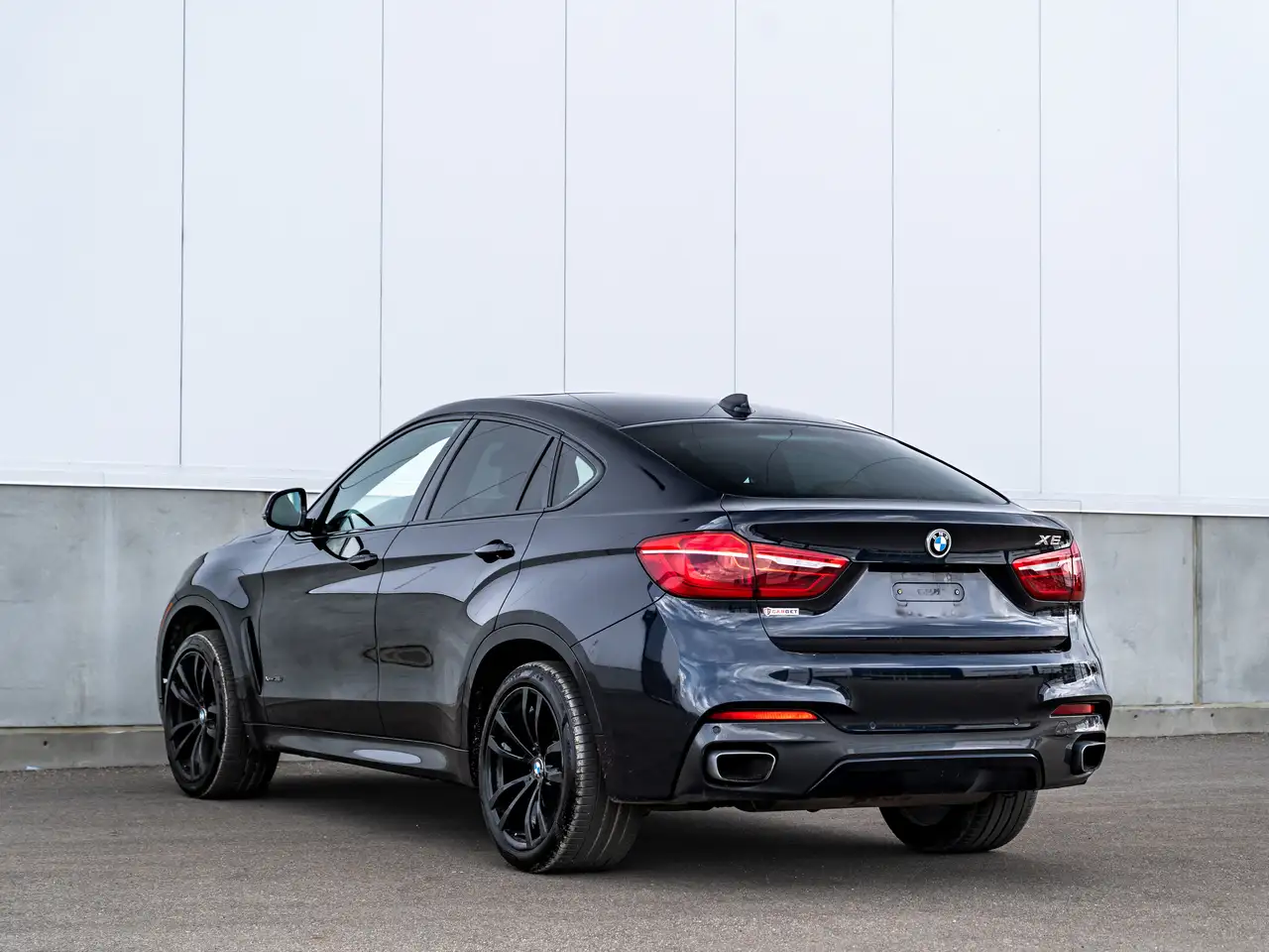 BMW X6 снимка BMW X6