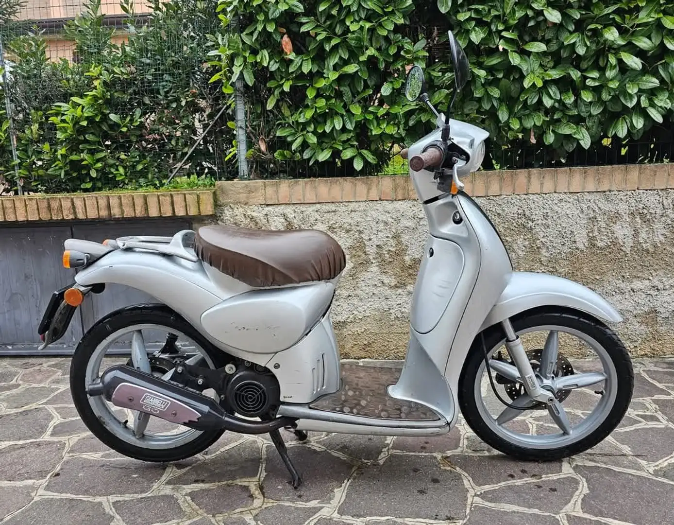 Aprilia Scarabeo 50 Street 2t Argintiu - 1