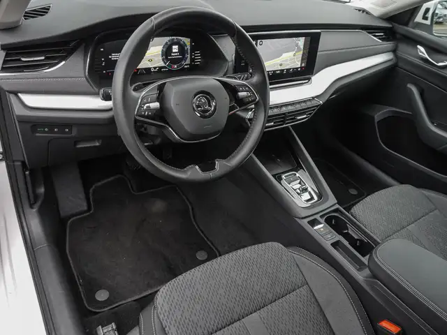 Skoda Octavia view 9