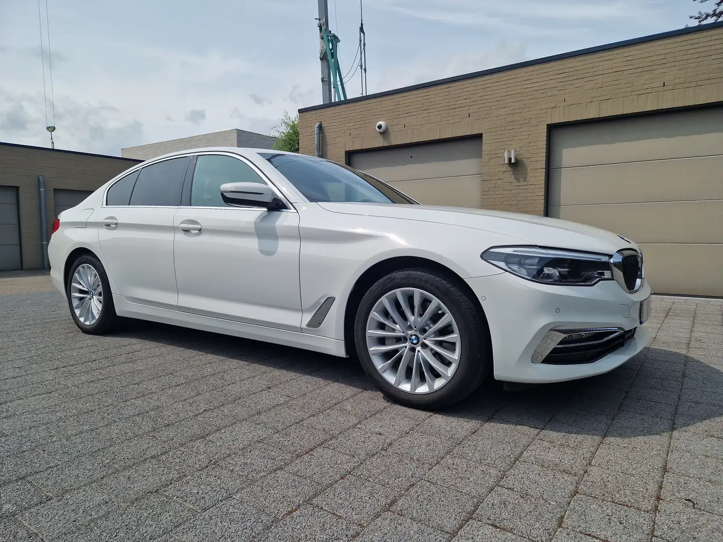 BMW 530 530e Aut. Luxury Line Blanc - 2