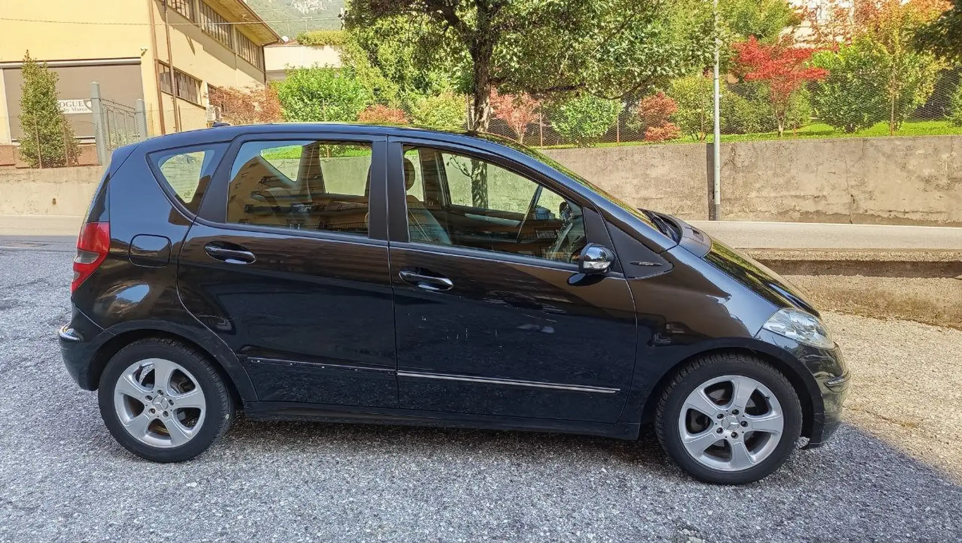 Mercedes-Benz A 180 A 180 cdi Avantgarde Fekete - 2