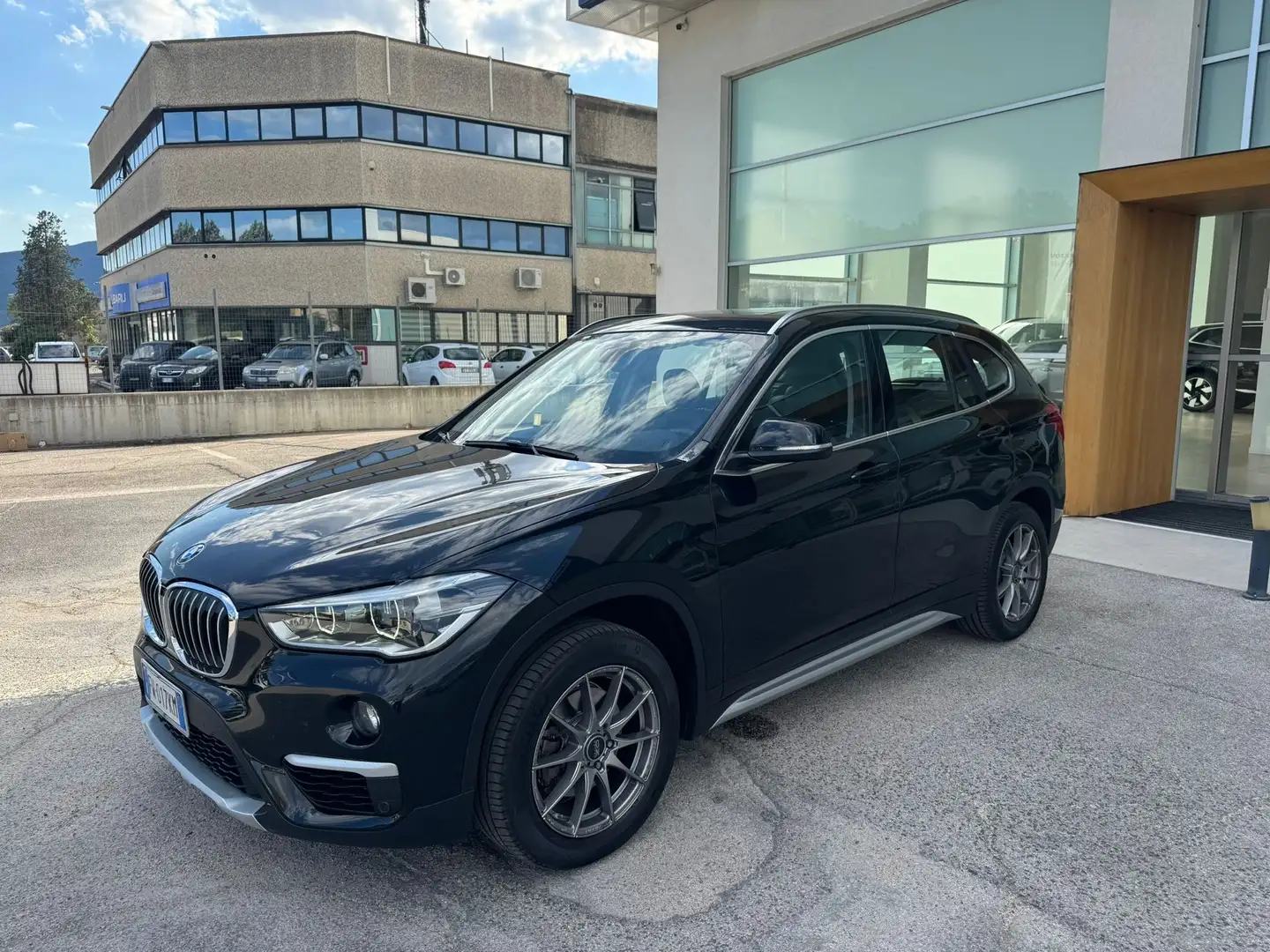 BMW X1 X1 F48 xdrive18d xLine auto my18 Negro - 2