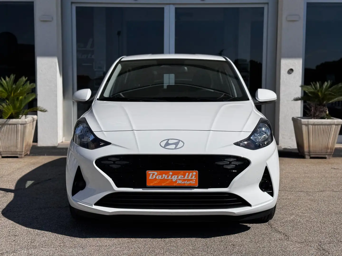 Hyundai i10 i10 1.0 Gpl Connectline 61cv Weiß - 1