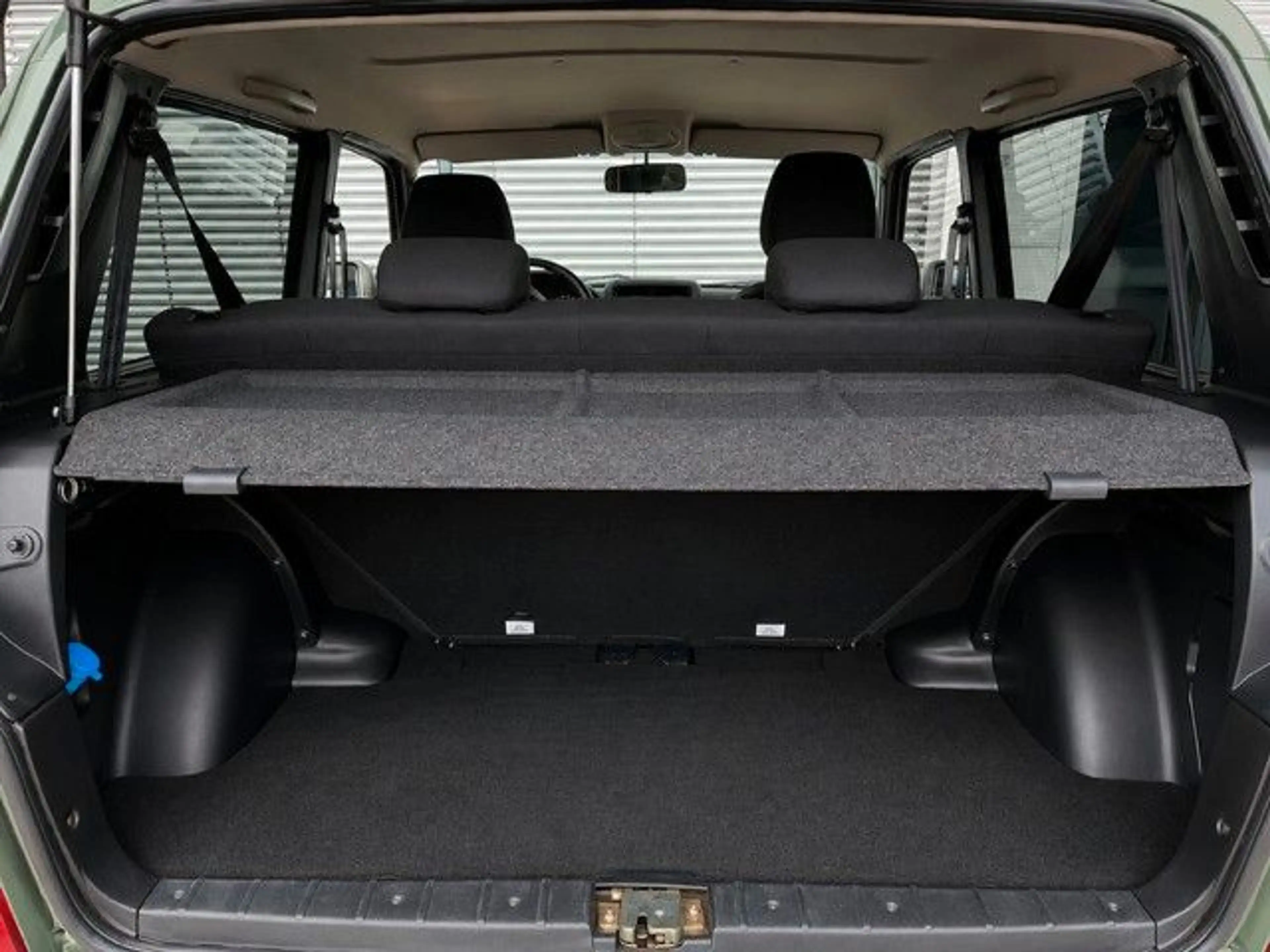 Lada Niva Taiga LEGEND 4x4 Klima Sitzheizung AHK 1,9t — photo 14