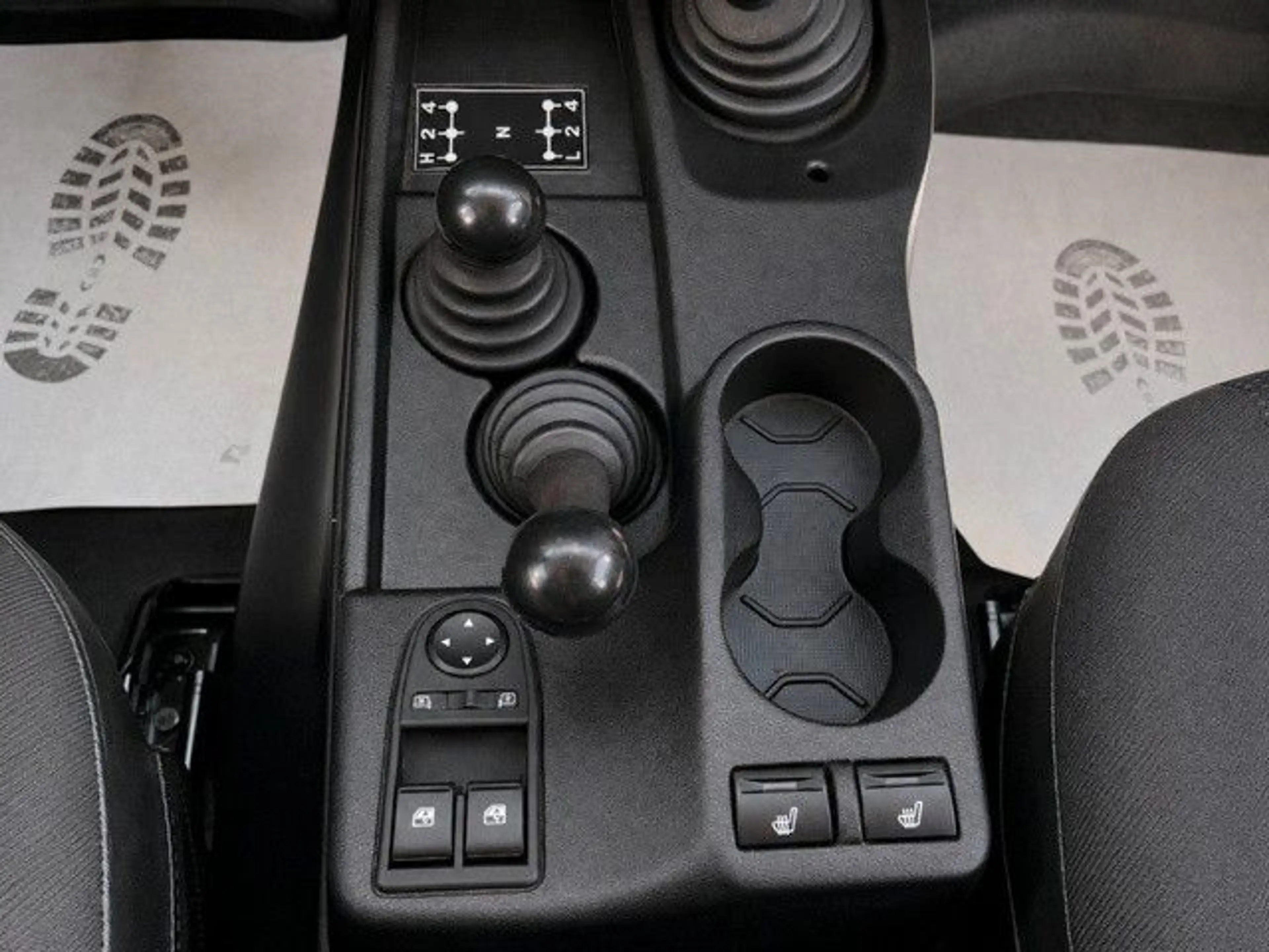 Lada Niva Taiga LEGEND 4x4 Klima Sitzheizung AHK 1,9t — photo 9