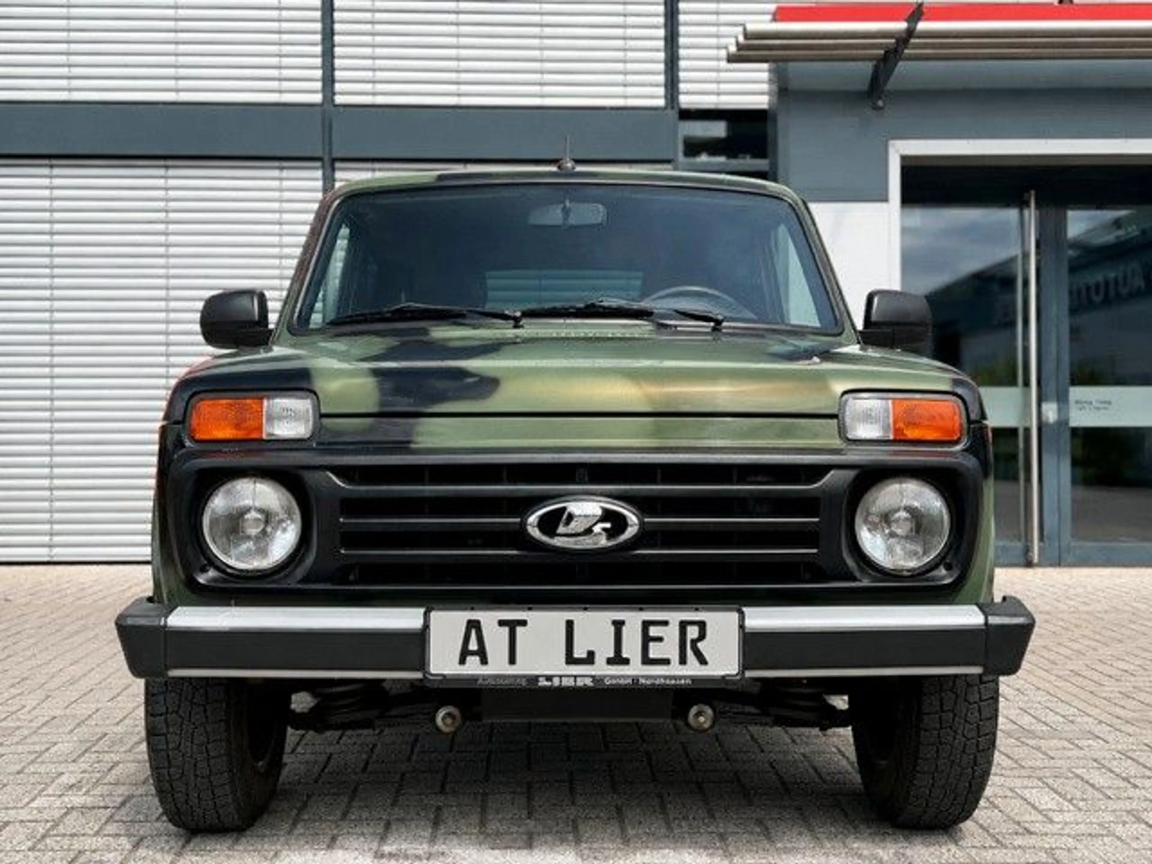 Lada Niva Taiga LEGEND 4x4 Klima Sitzheizung AHK 1,9t — photo 3