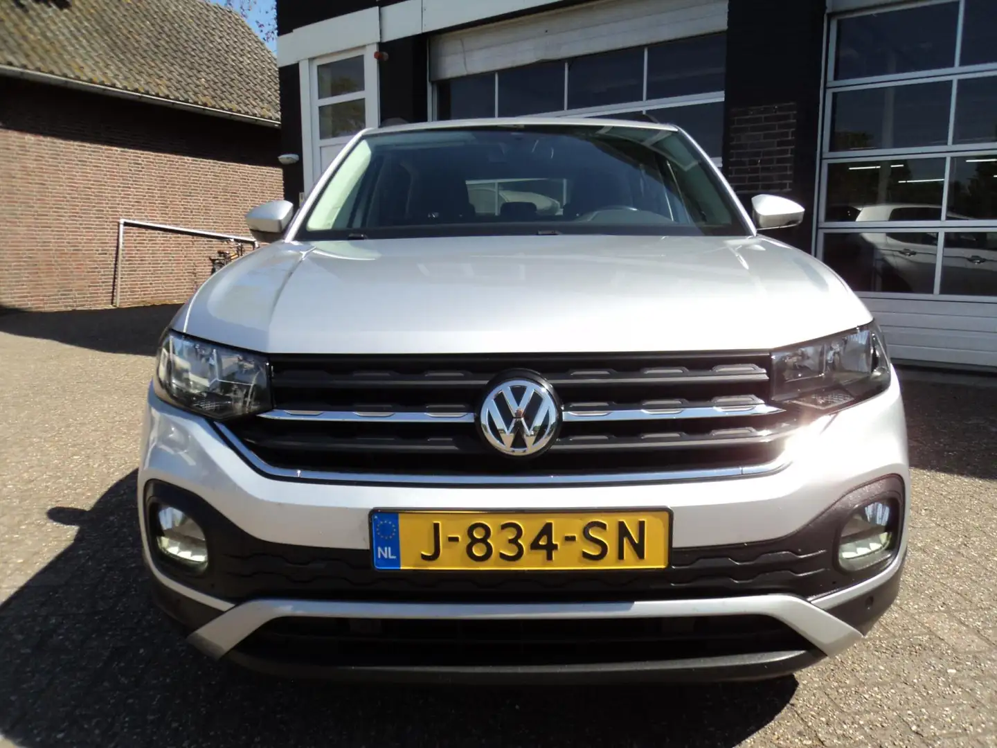 Volkswagen T-Cross 1.0 TSI Life Trekhaak Clima Grijs - 2
