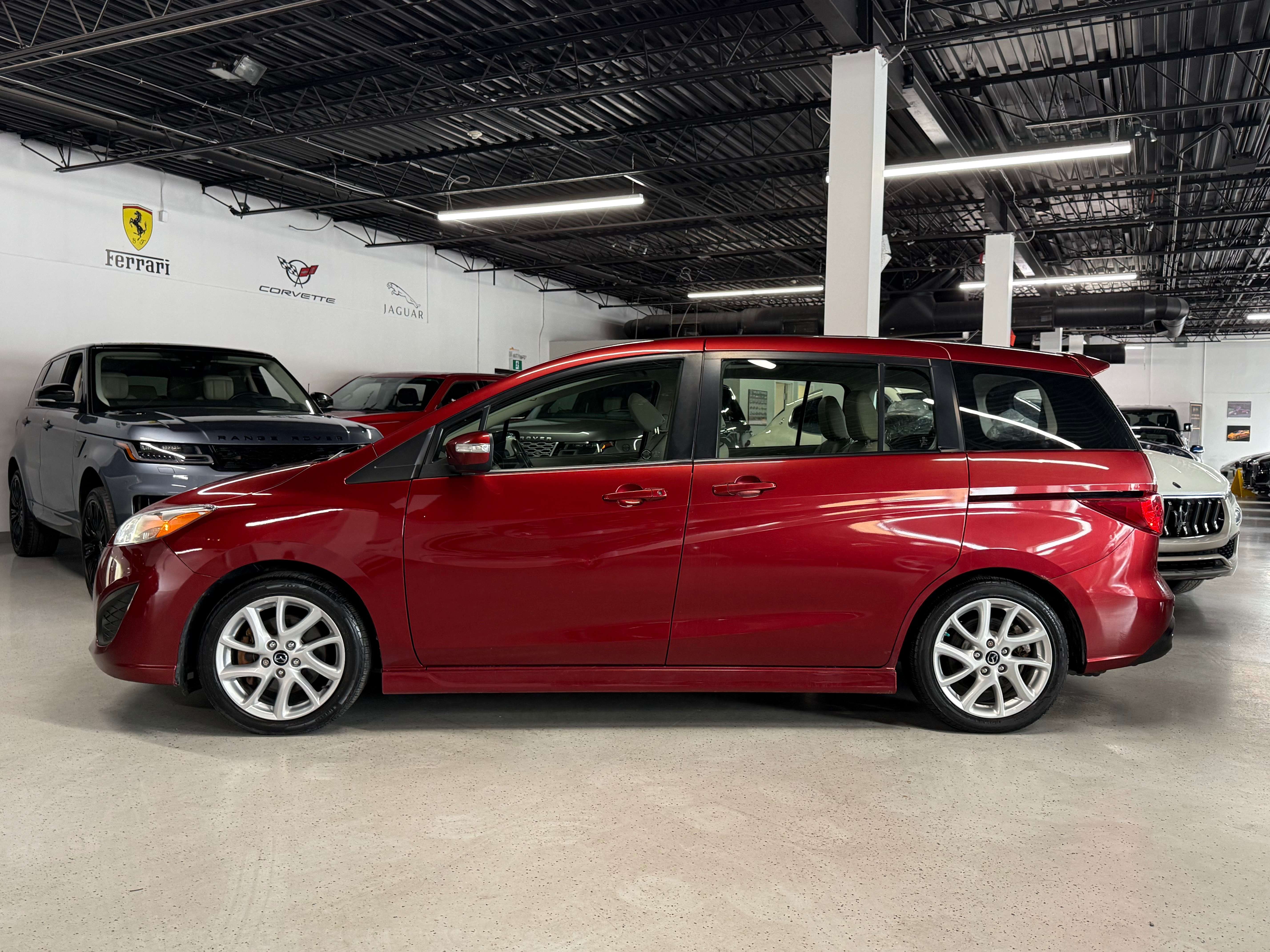2017 Mazda Mazda5 GT l FWD l 2 Wheel Sets l Parking Sensor l FM/AM — снимка 1