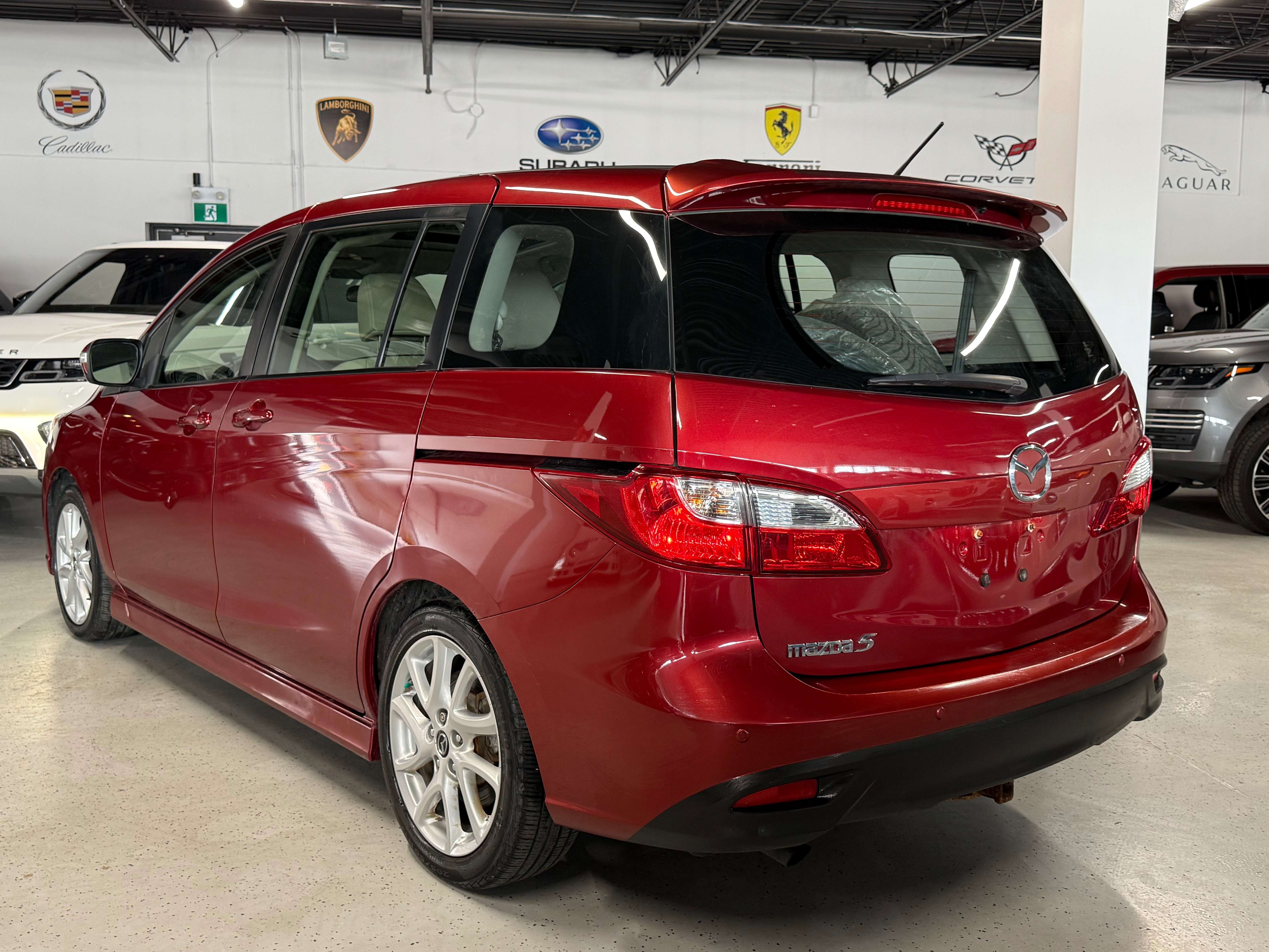 2017 Mazda Mazda5 GT l FWD l 2 Wheel Sets l Parking Sensor l FM/AM — снимка 1