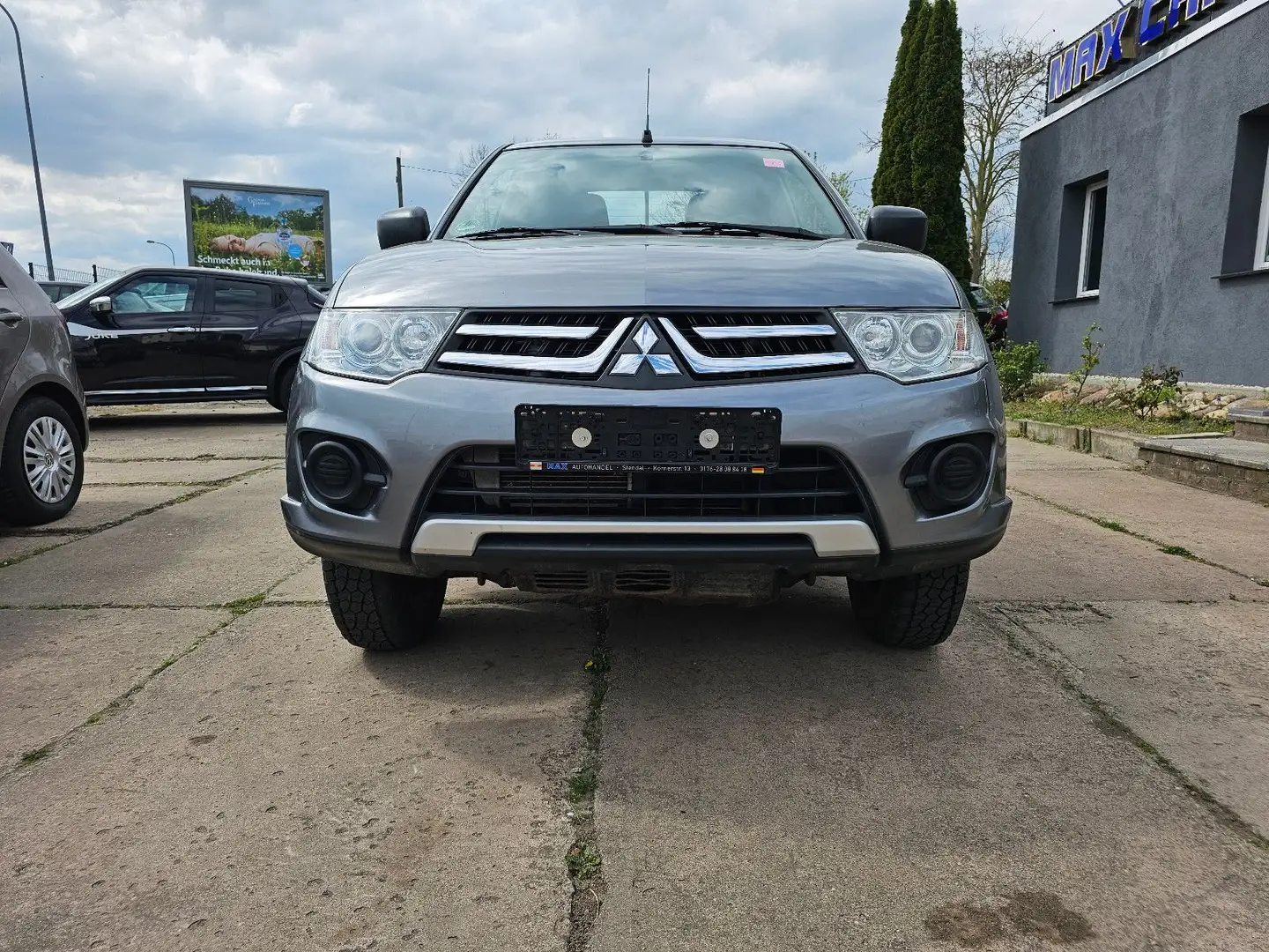 Mitsubishi L200 Intense Doppelkabine 4WD Gris - 1