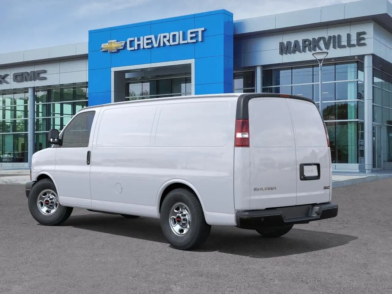 GMC Savana снимка GMC Savana