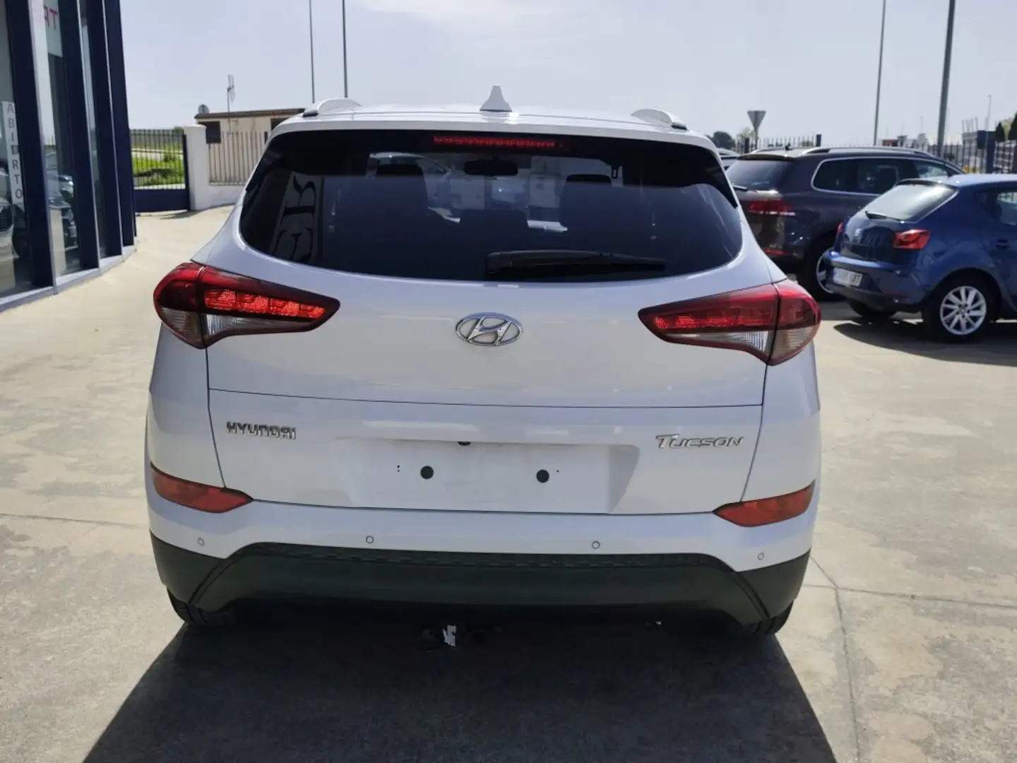 Hyundai TUCSON 1.7CRDI BD Link 4x2 115 Blanco - 2