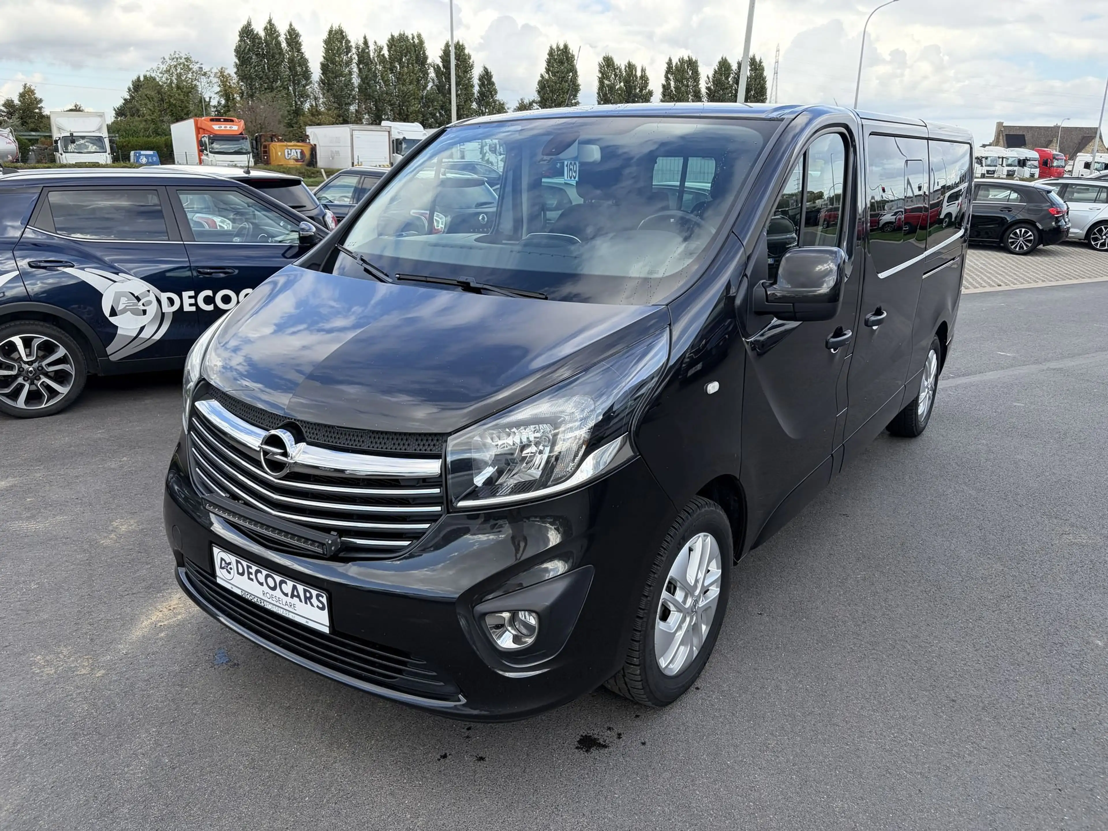 Opel Vivaro 8 Zit Plaatsen / Camera / Keyless / Dubbele Schuifdeur / Navigatie / Cruise Control / — photo 2