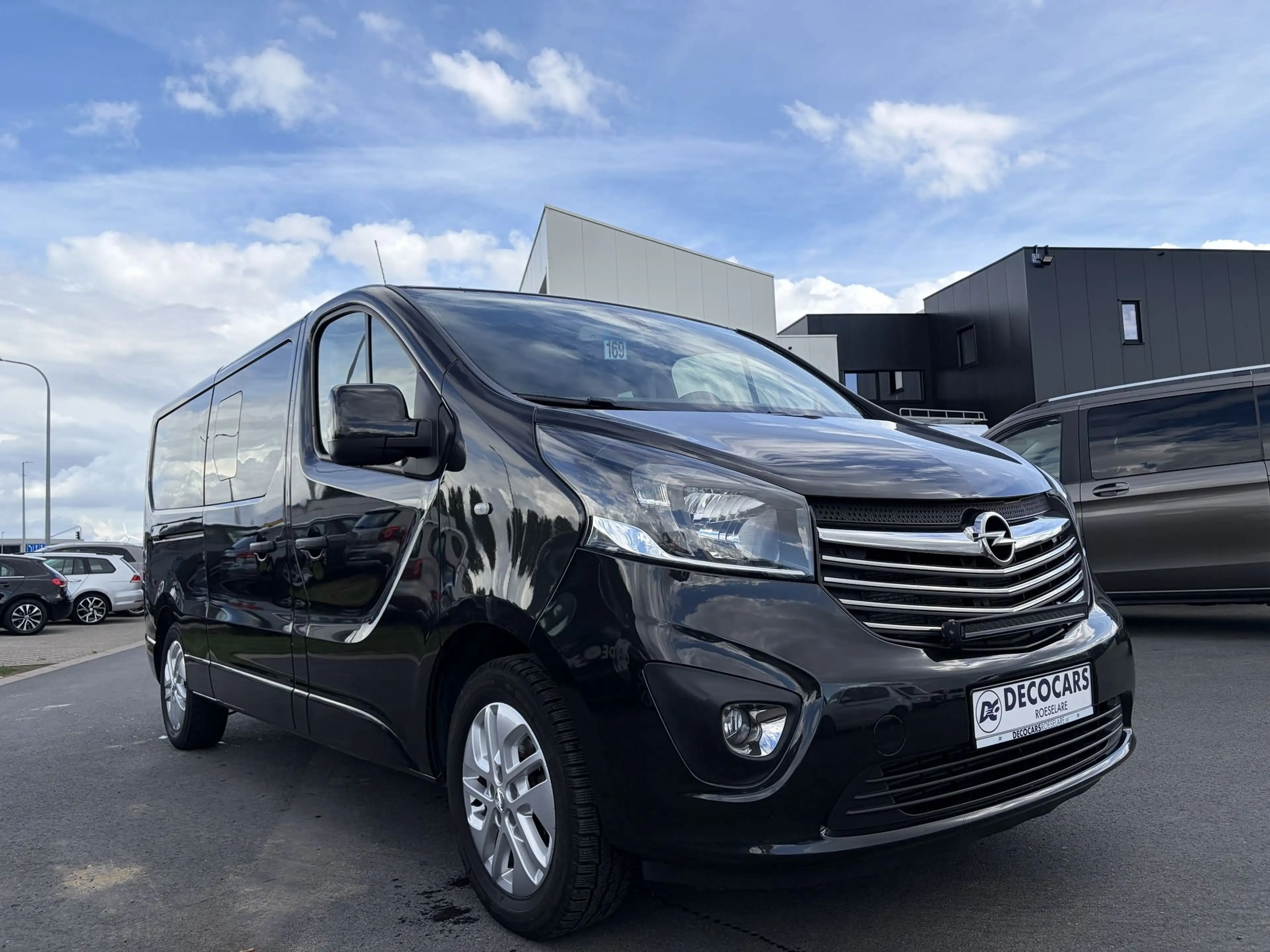 Opel Vivaro 8 Zit Plaatsen / Camera / Keyless / Dubbele Schuifdeur / Navigatie / Cruise Control / — photo 4