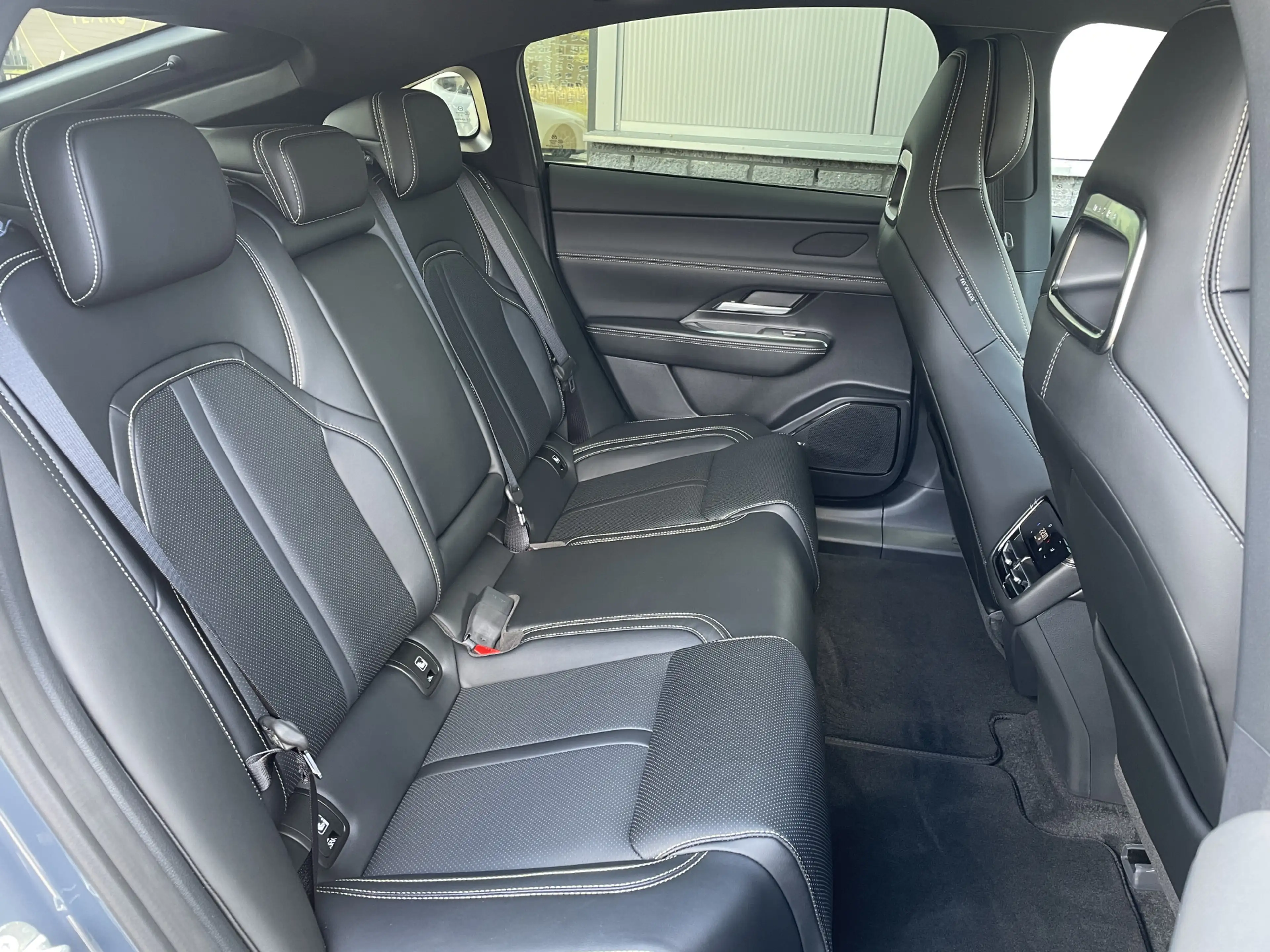 Mazda 6e Takumi Long Range 80 kWh | PANORAMA DAK | 360 CAME — photo 11