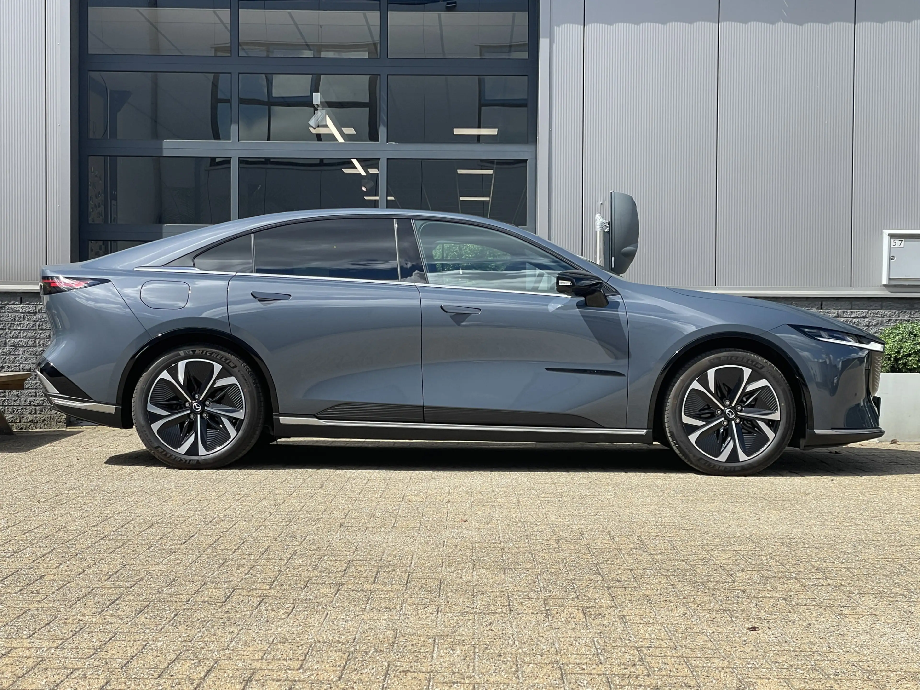 Mazda 6e Takumi Long Range 80 kWh | PANORAMA DAK | 360 CAME — photo 8