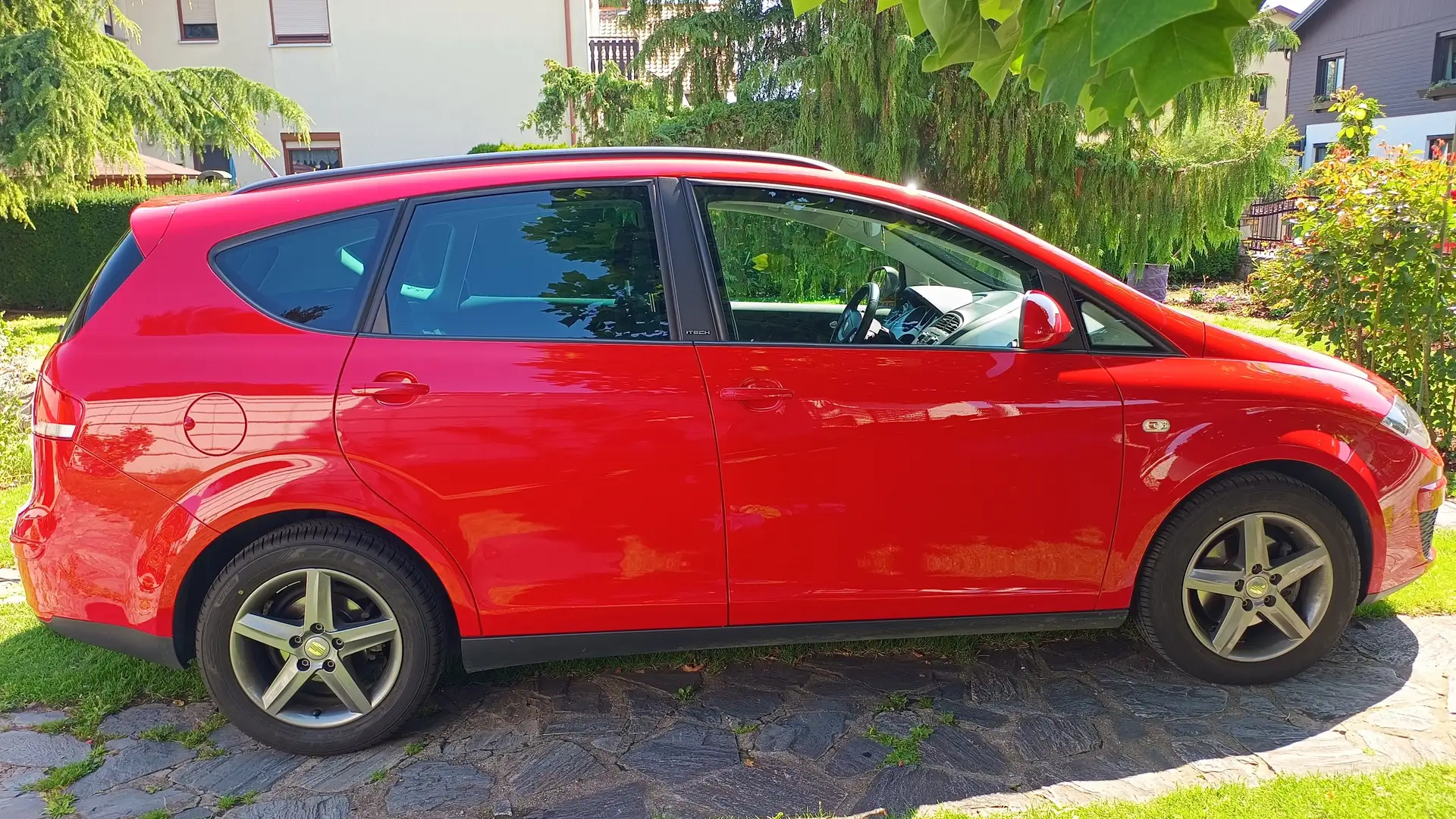 SEAT Altea XL Altea XL ChiliTech 1,6 TDi CR DSG ChiliTech Rot - 2