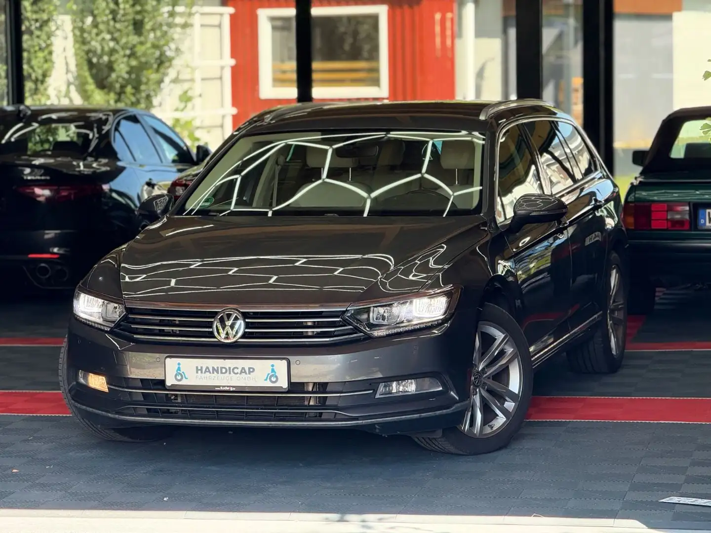 Volkswagen Passat Variant Highline BMT/Start-Stopp Grau - 1