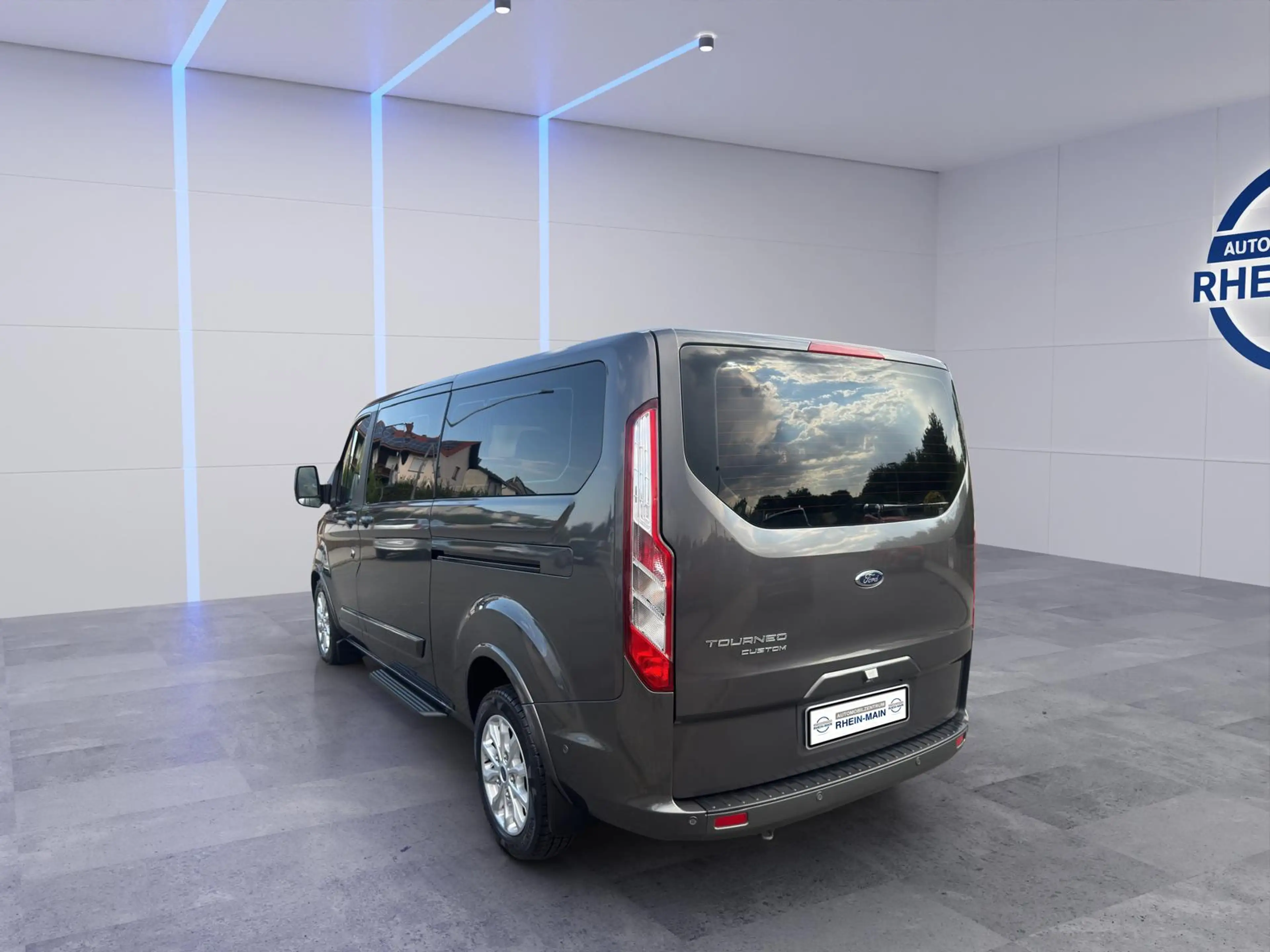 Ford Tourneo Custom Kombi 320 L2 Titanium Navi Pdc Klima Mfl Rfk — photo 3