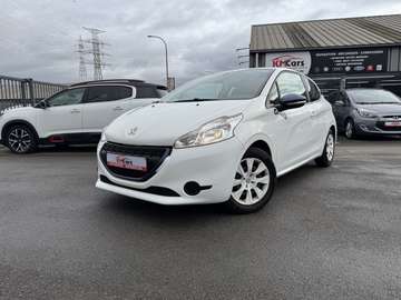 208 1.0i ESSENCE // GARANTIE 12 MOIS / CAR-PASS OK