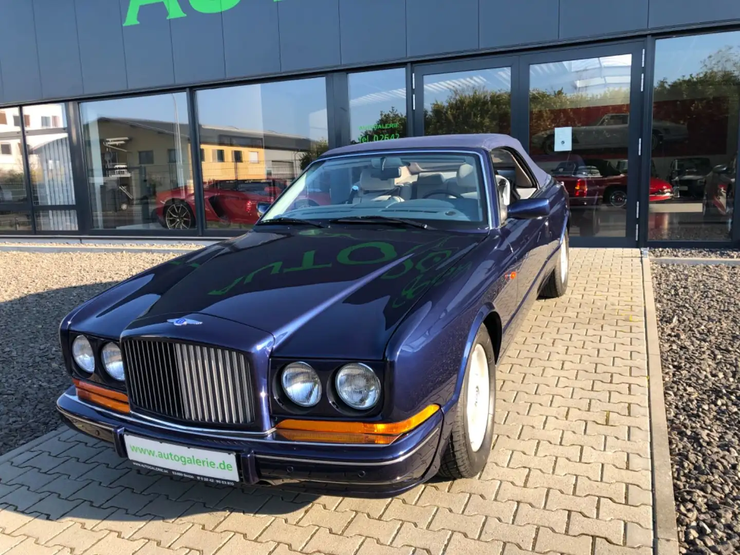 Bentley Azure Cabrio 6.75L V8 Traumzustand Scheckheft Blau - 1