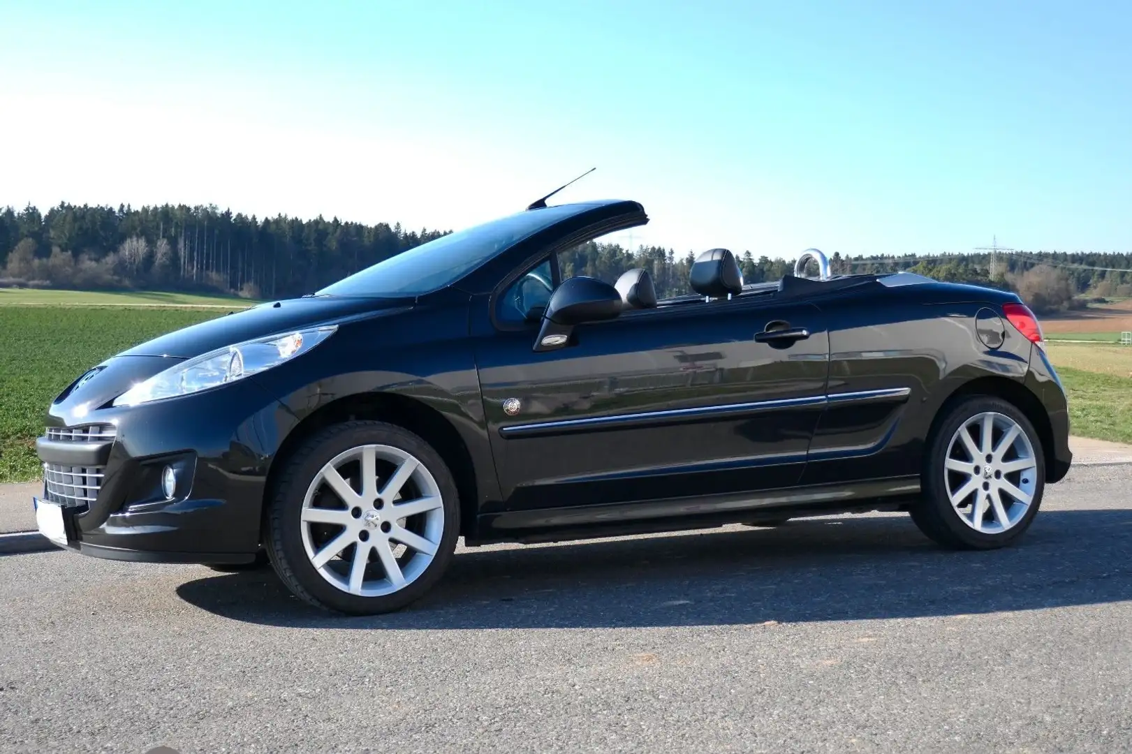 Peugeot 207 CC Edition Speciale "Roland Garros" 1.6 Essence CT Zwart - 1