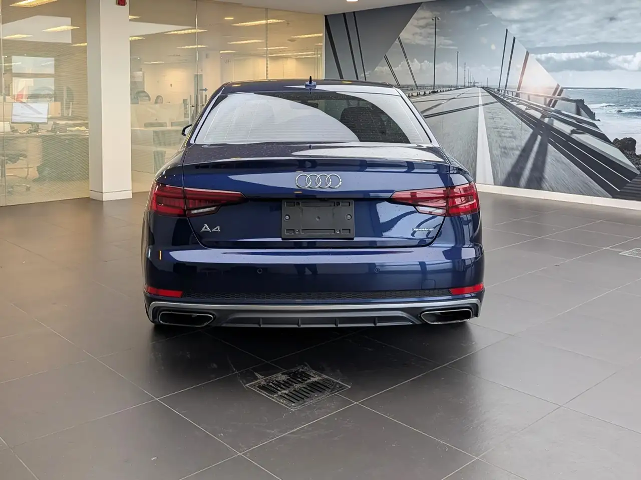 Audi A4 снимка Audi A4