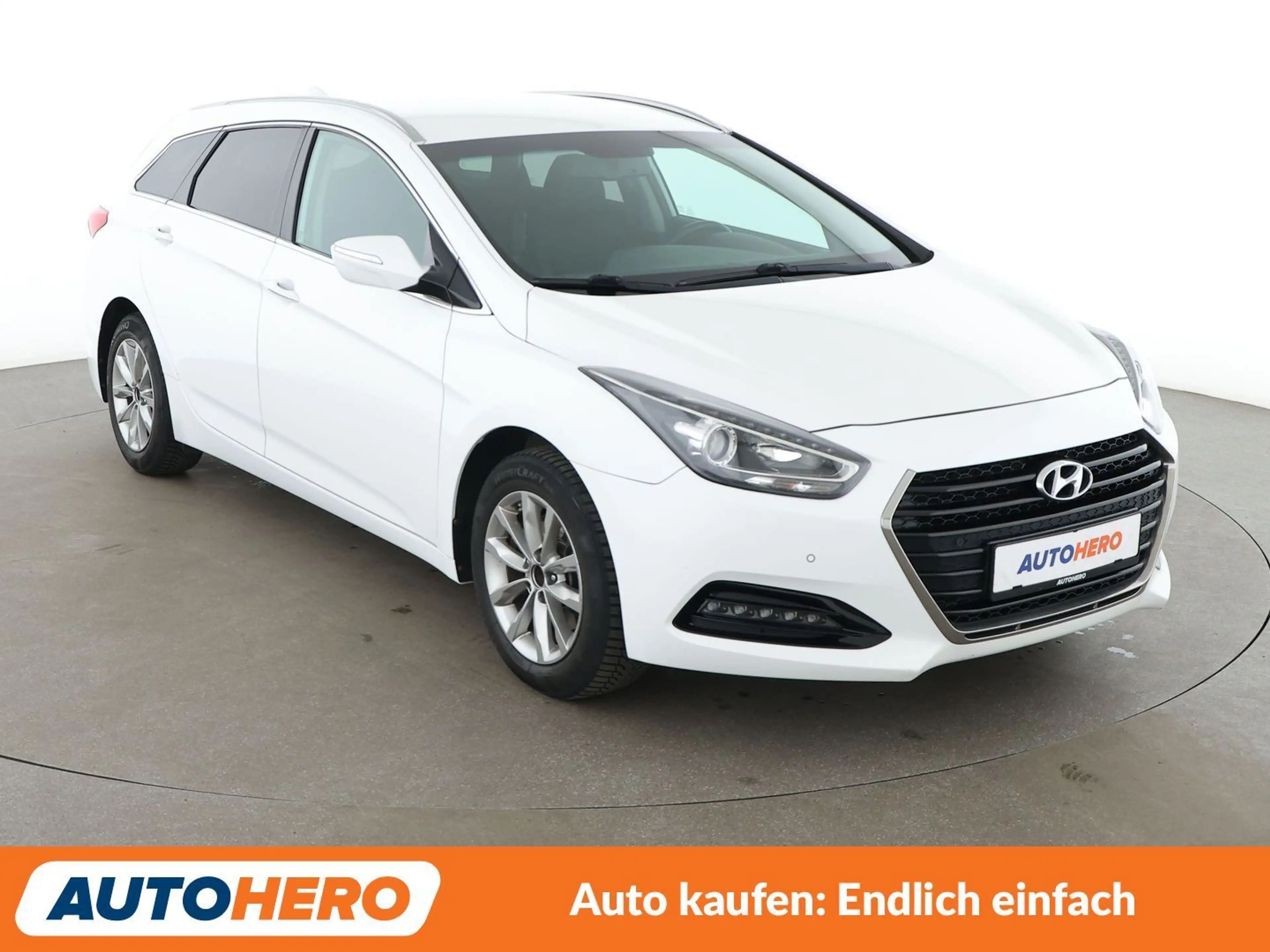 Hyundai i40 2.0 GDI Trend*NAVI*CAM*PDC*SHZ*KLIMA*TEMPO* — photo 8